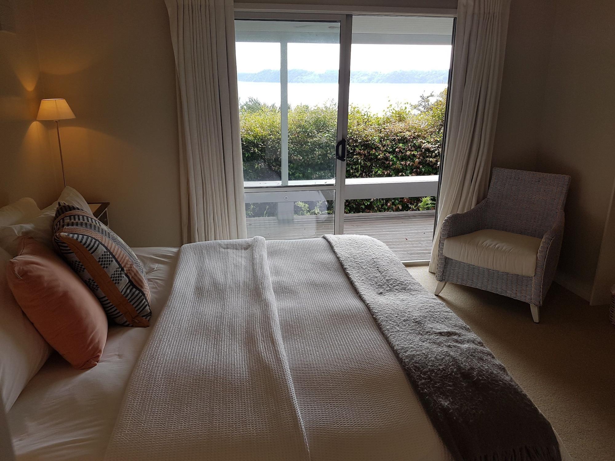 The Beach House, Kawau Island by null