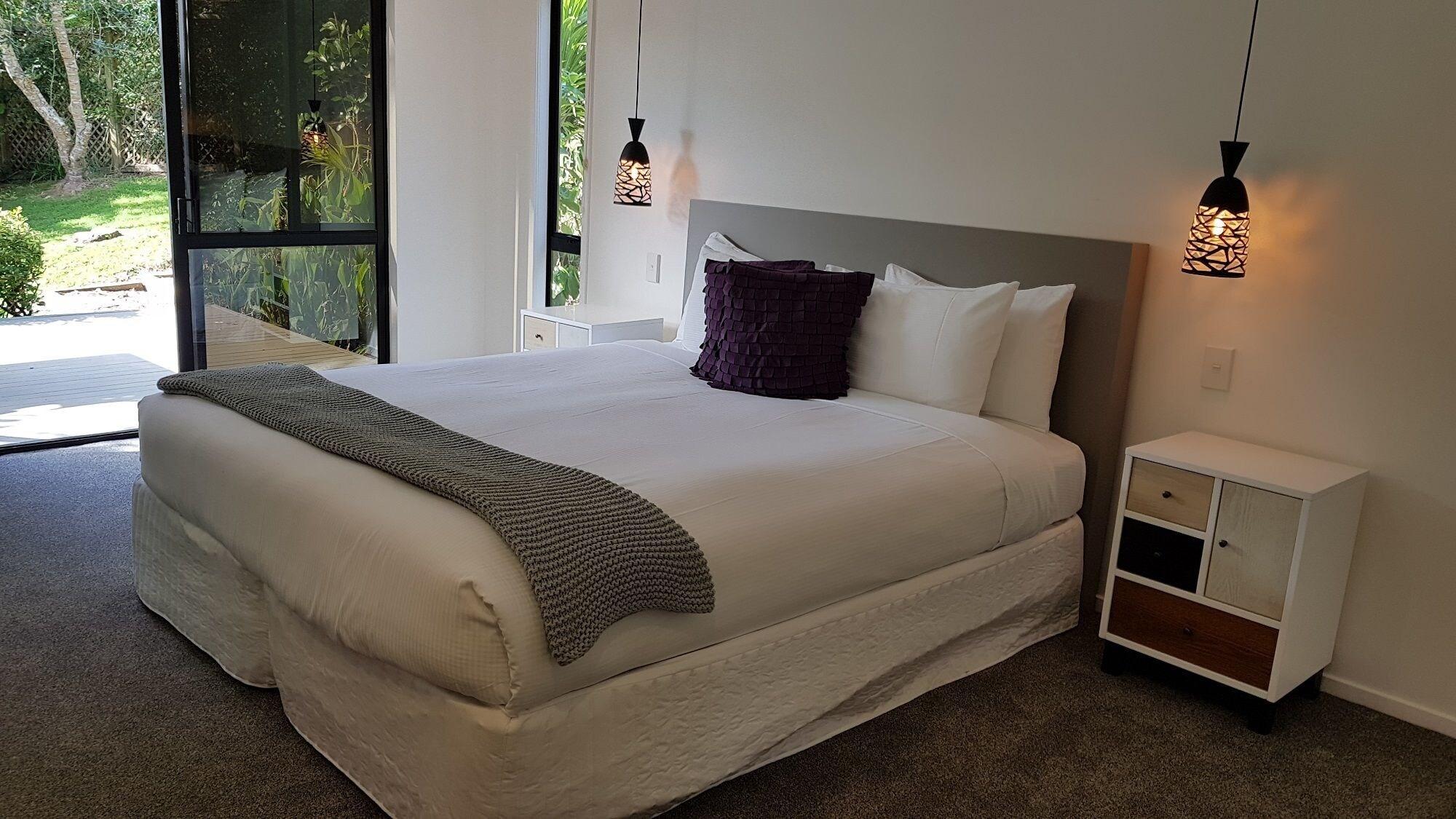 The Beach House, Kawau Island by null