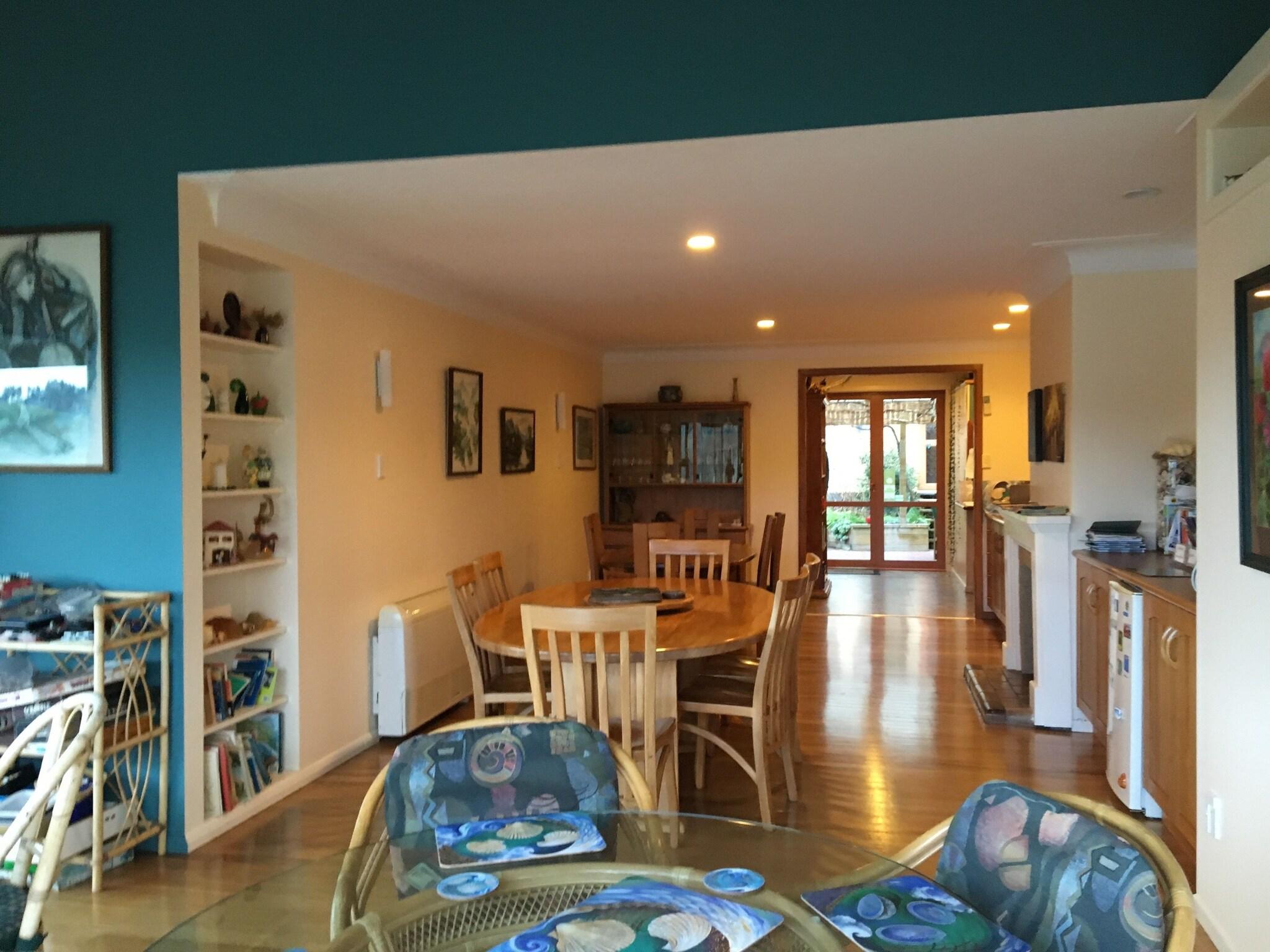 Waitomo Caves Guest Lodge by null