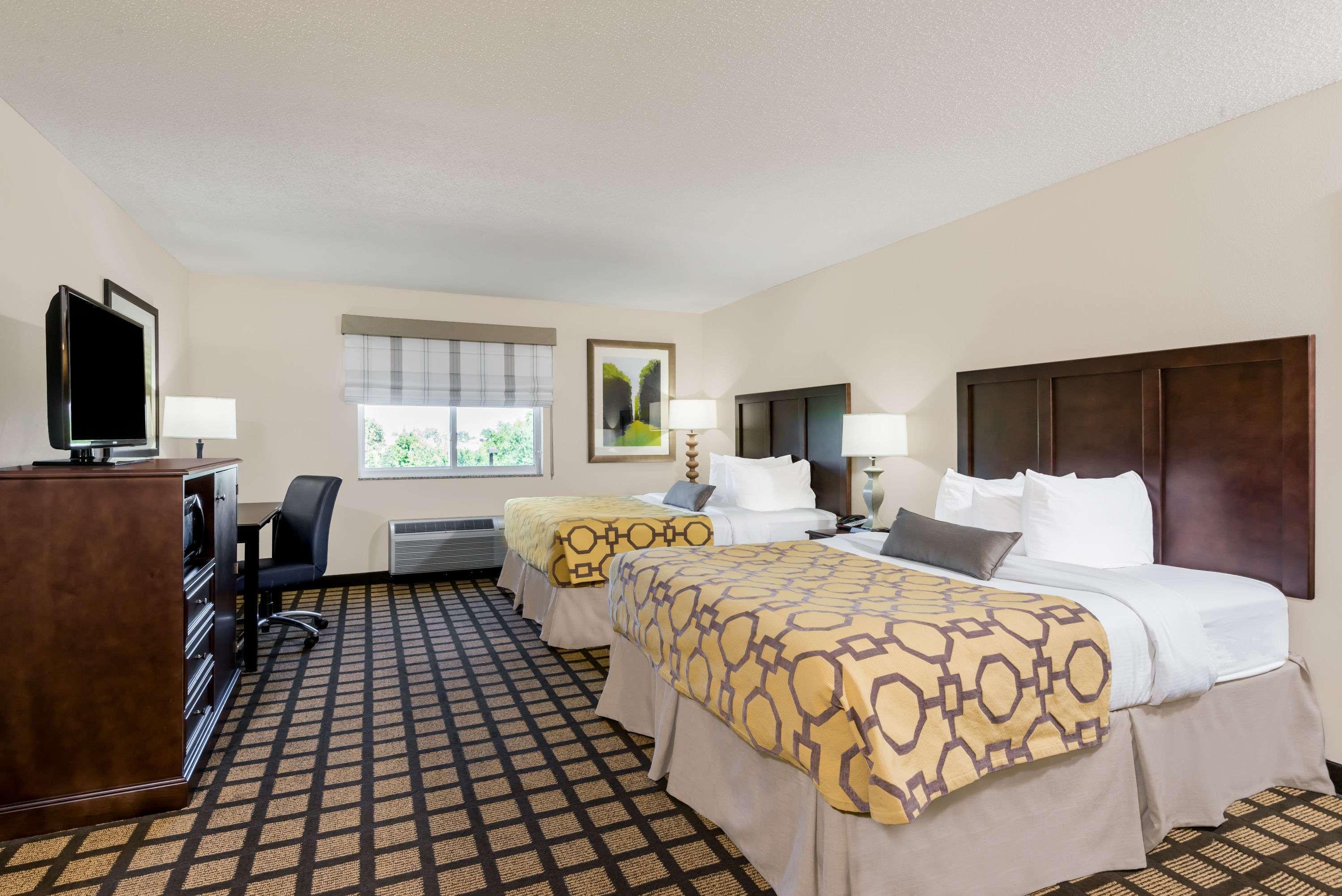 Baymont By Wyndham Erie