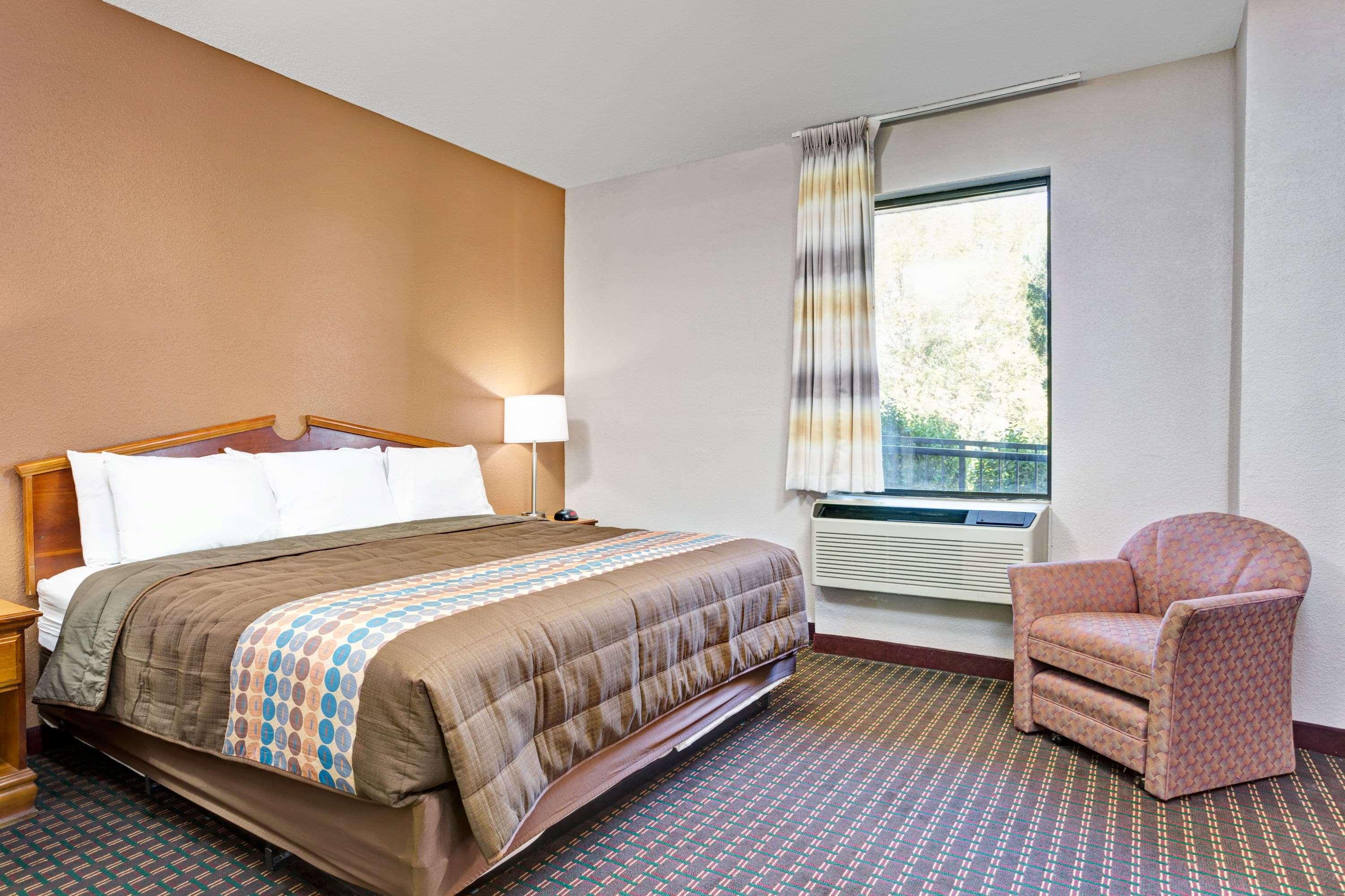 Days Inn By Wyndham Hernando