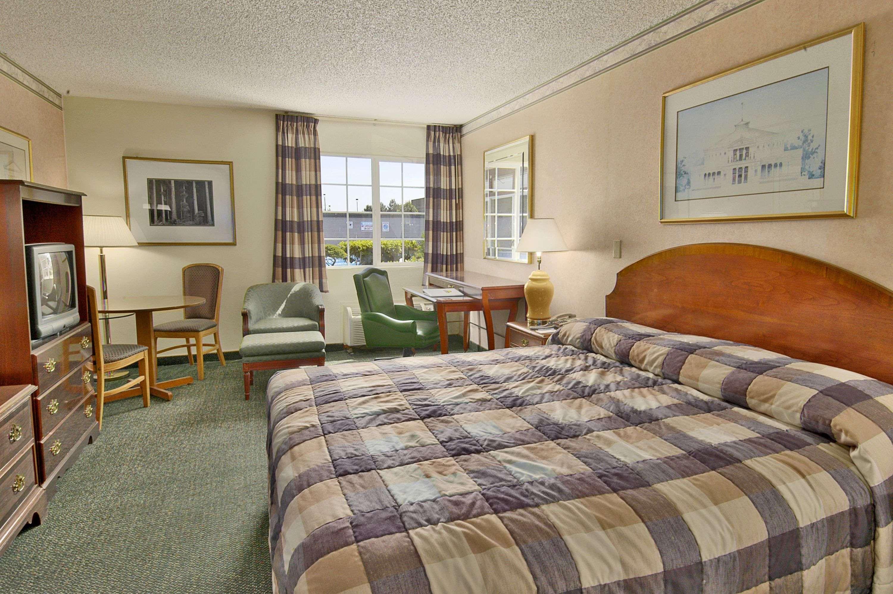 Days Inn By Wyndham Mt. Vernon
