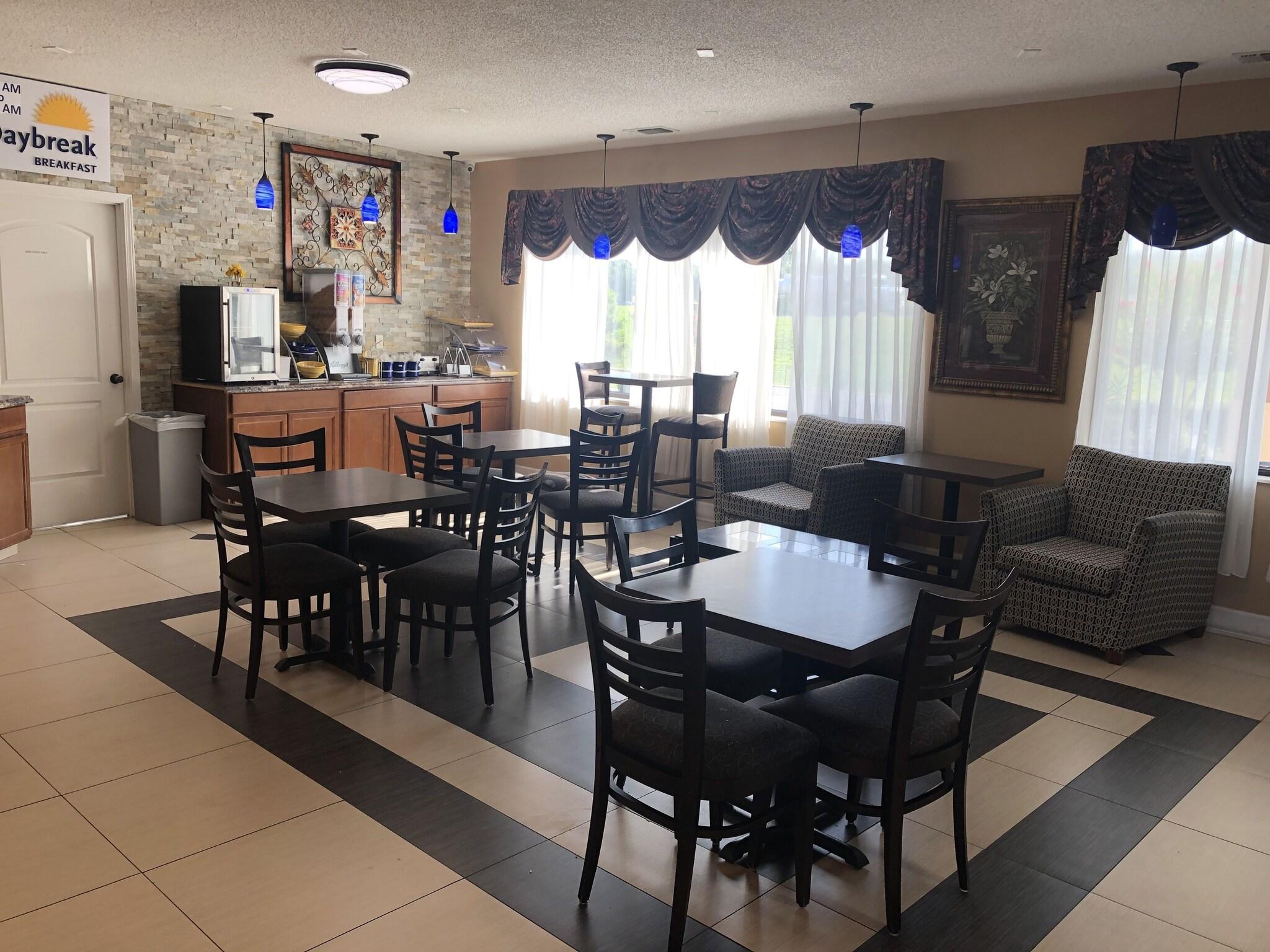 Days Inn by Wyndham Columbus