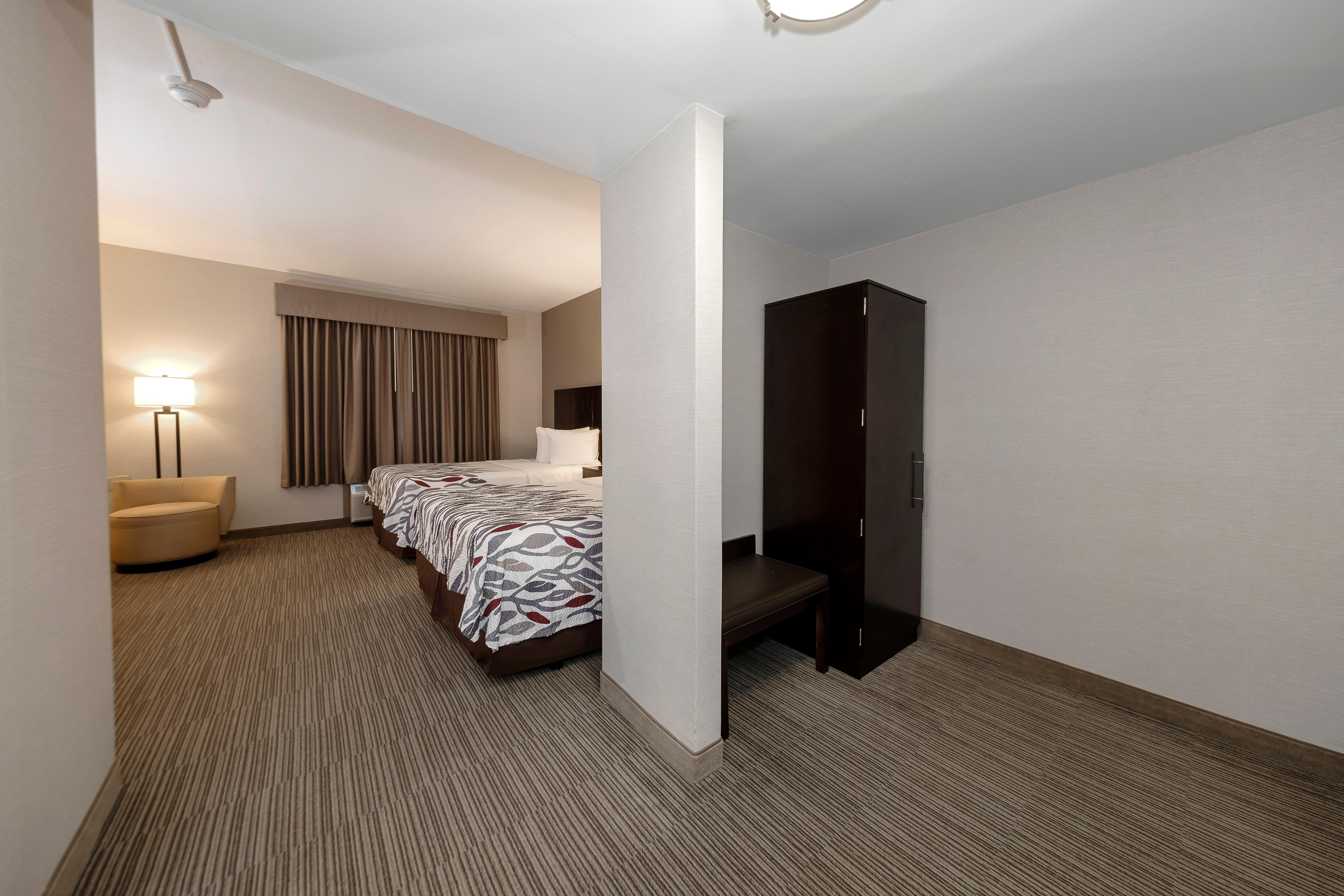 Red Roof Inn and Suites Newburgh – Stewart Airport