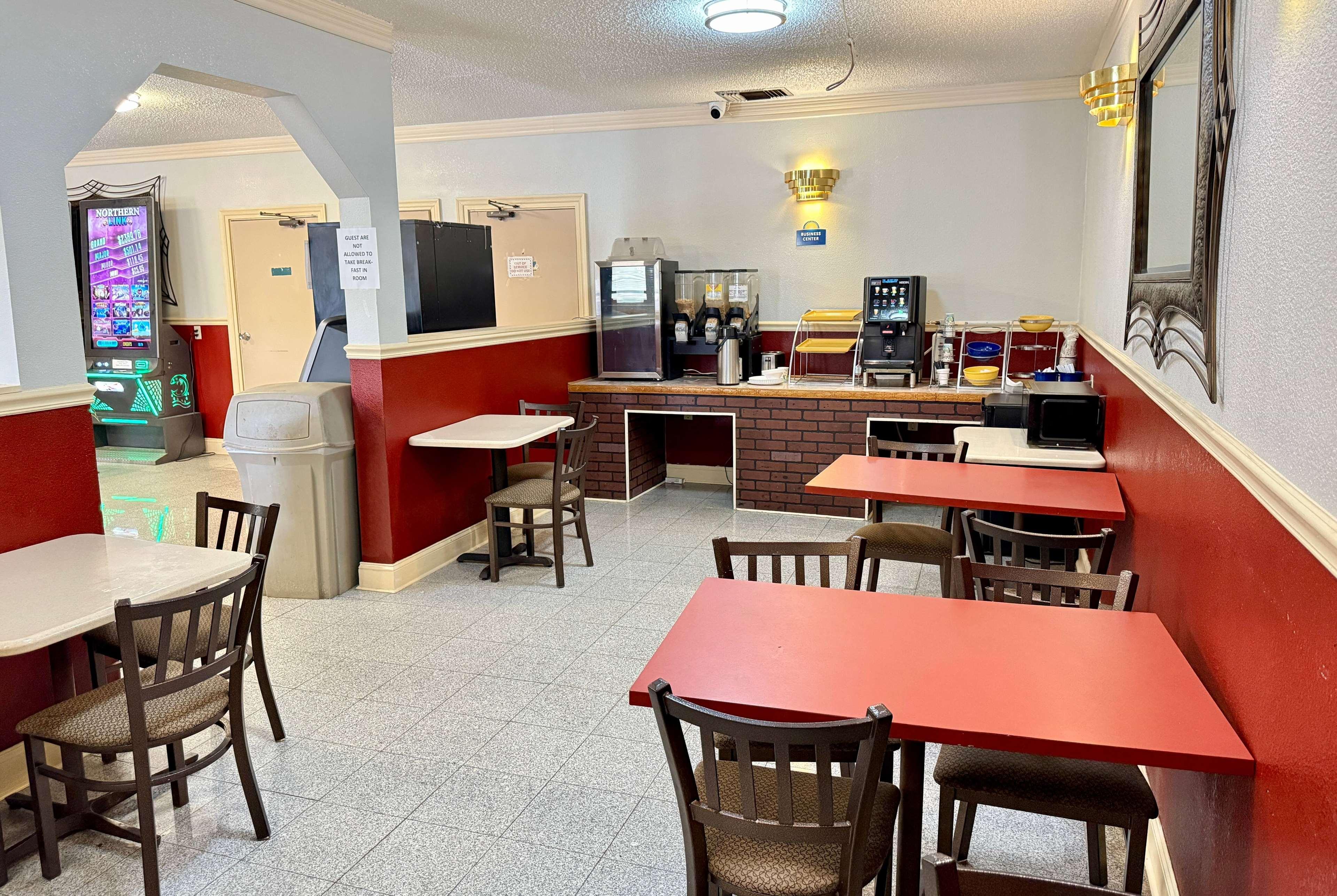 Days Inn by Wyndham Ruther Glen Kings Dominion 