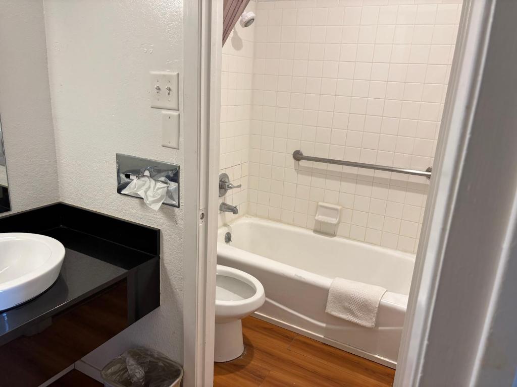 Econo Lodge Sonora Tx