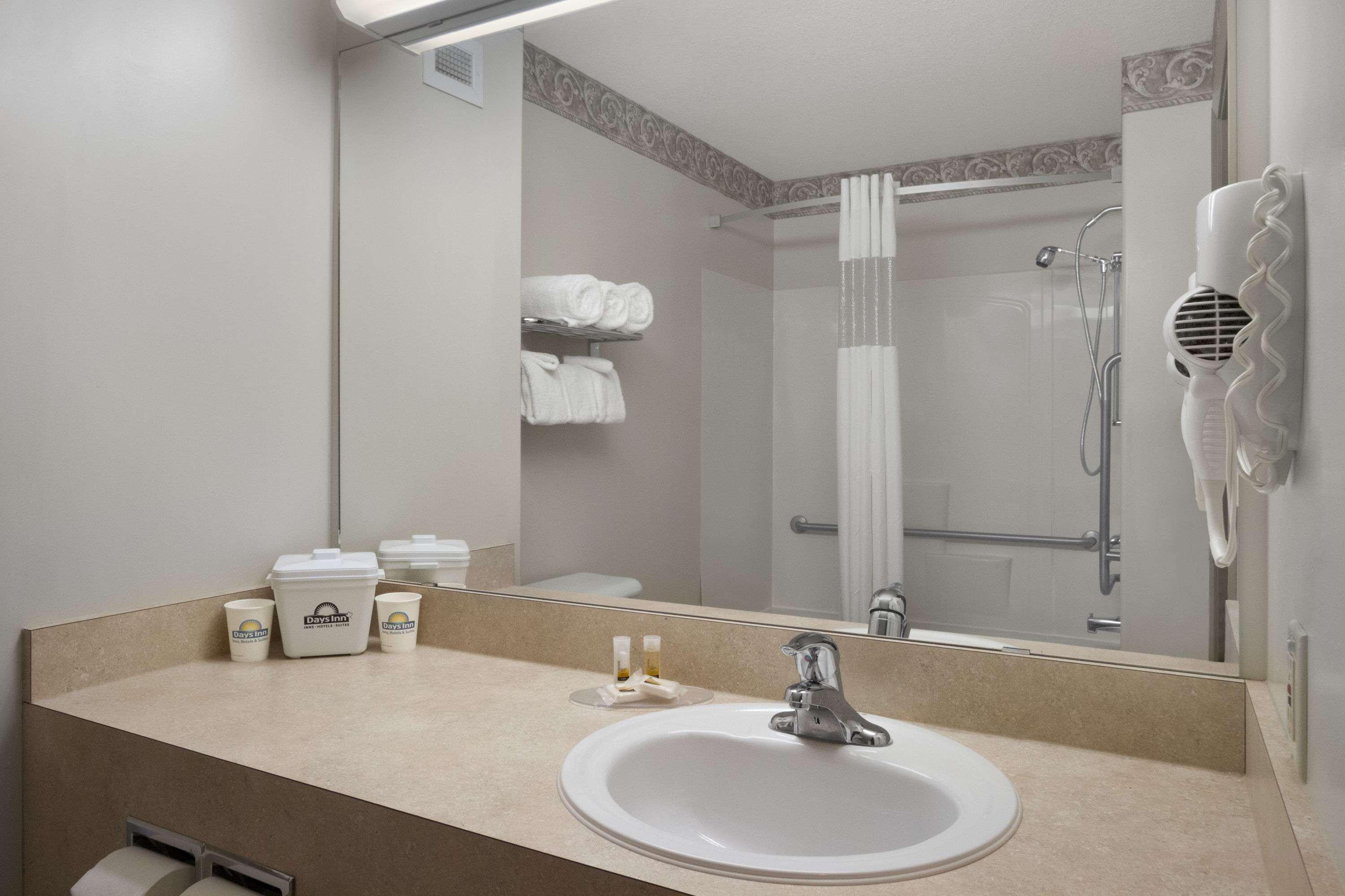 Days Inn By Wyndham Red Deer