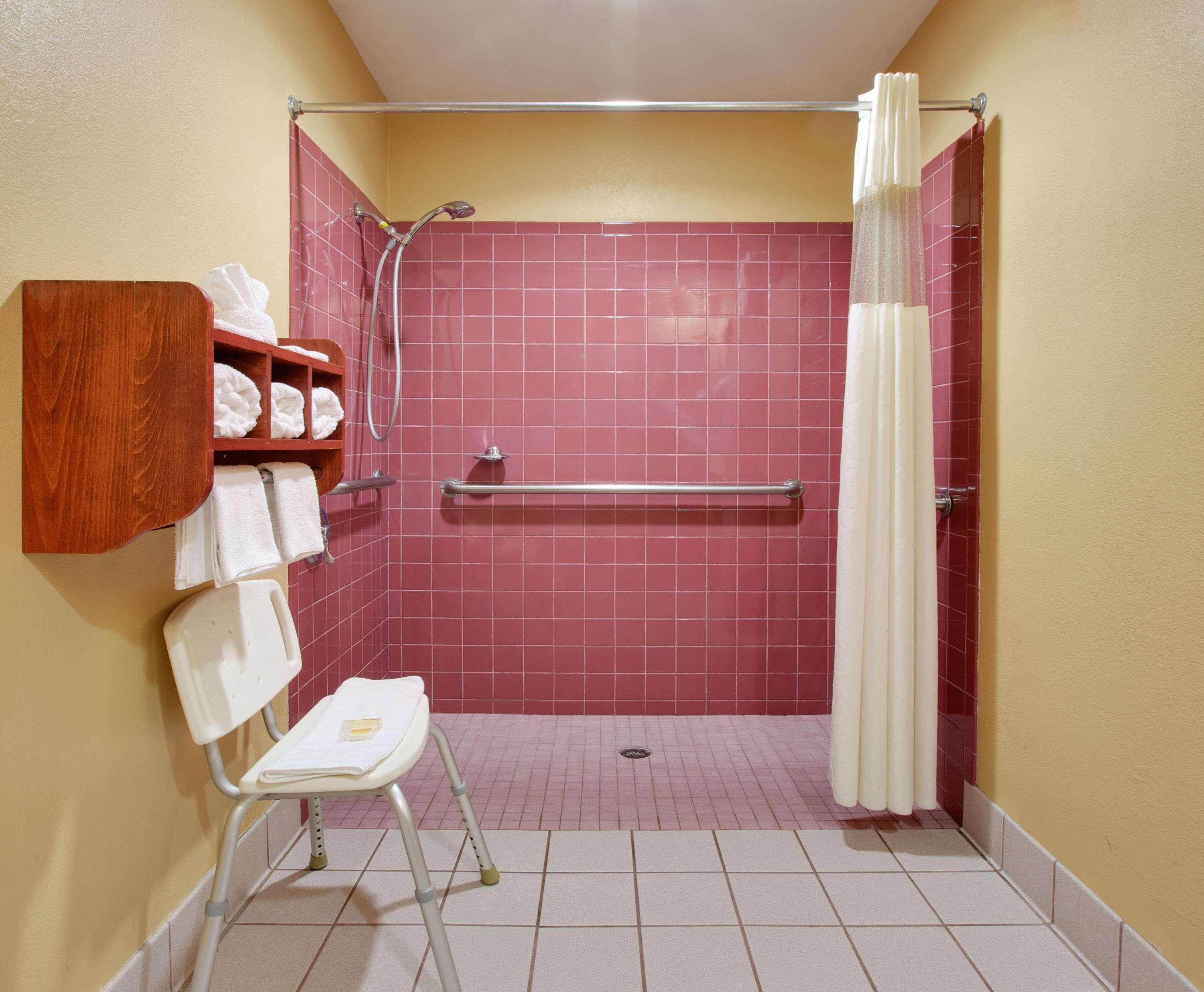 Days Inn by Wyndham Fairfield