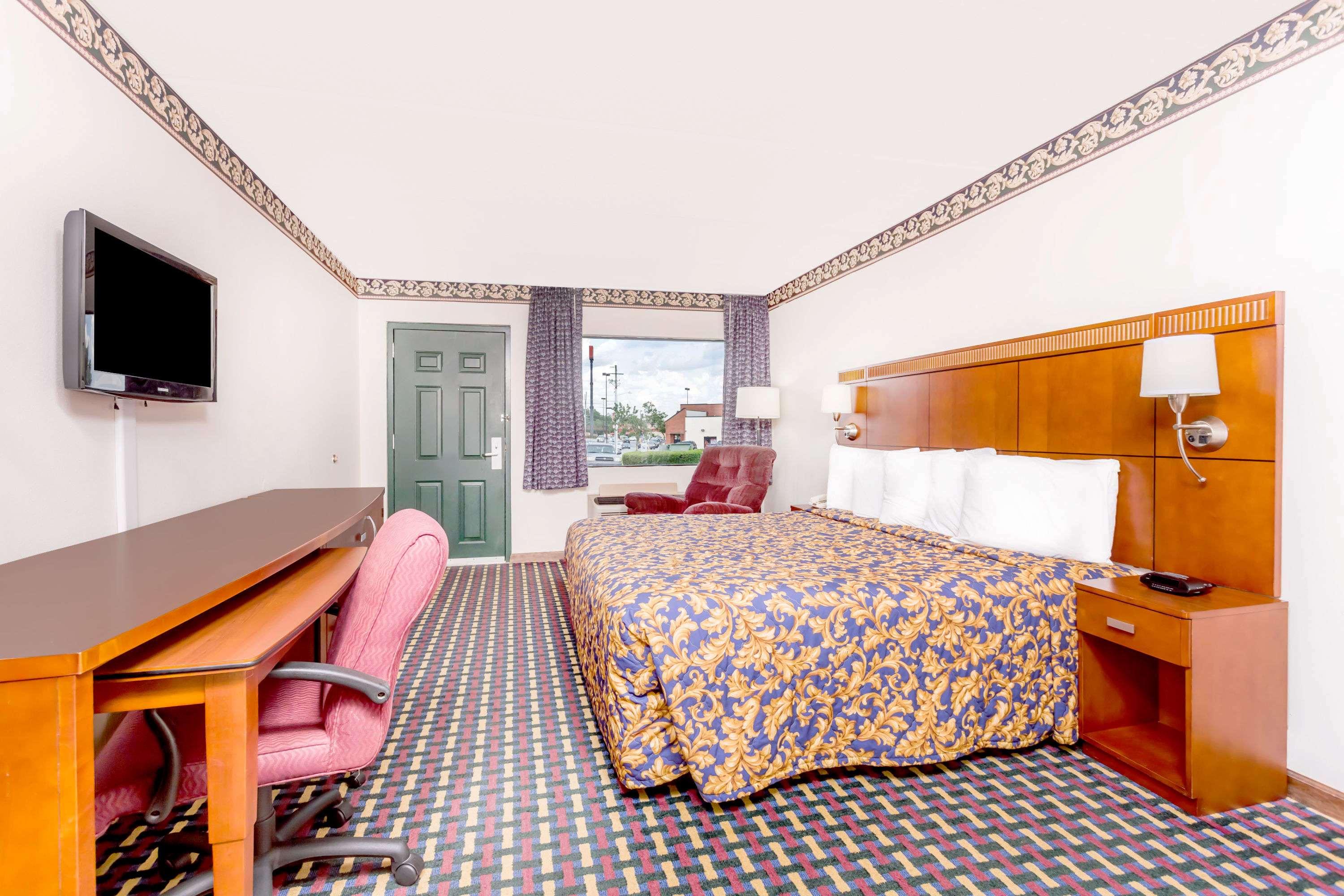 Howard Johnson By Wyndham Perry Ga