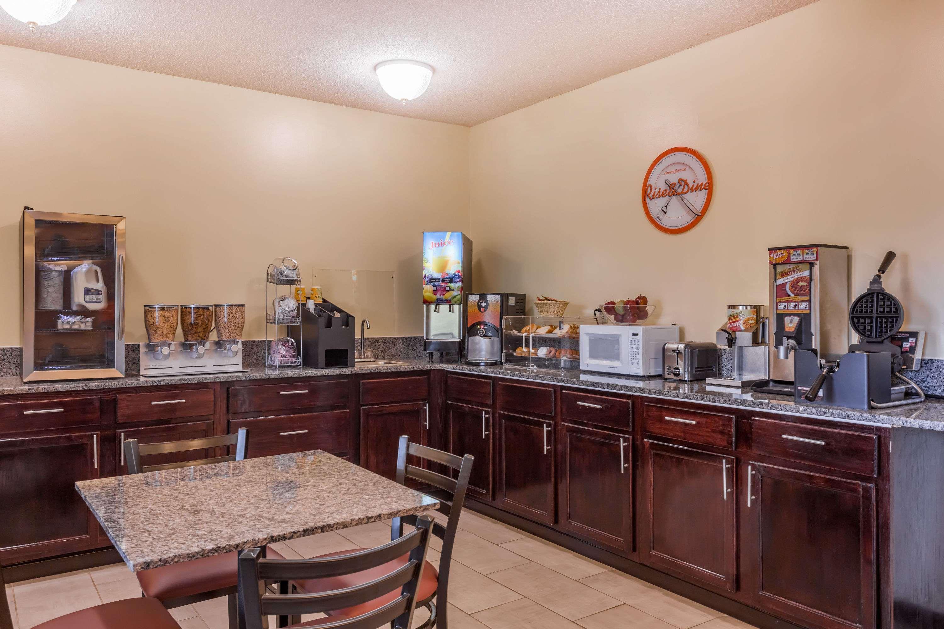 Howard Johnson by Wyndham Spartanburg - Expo Centr
