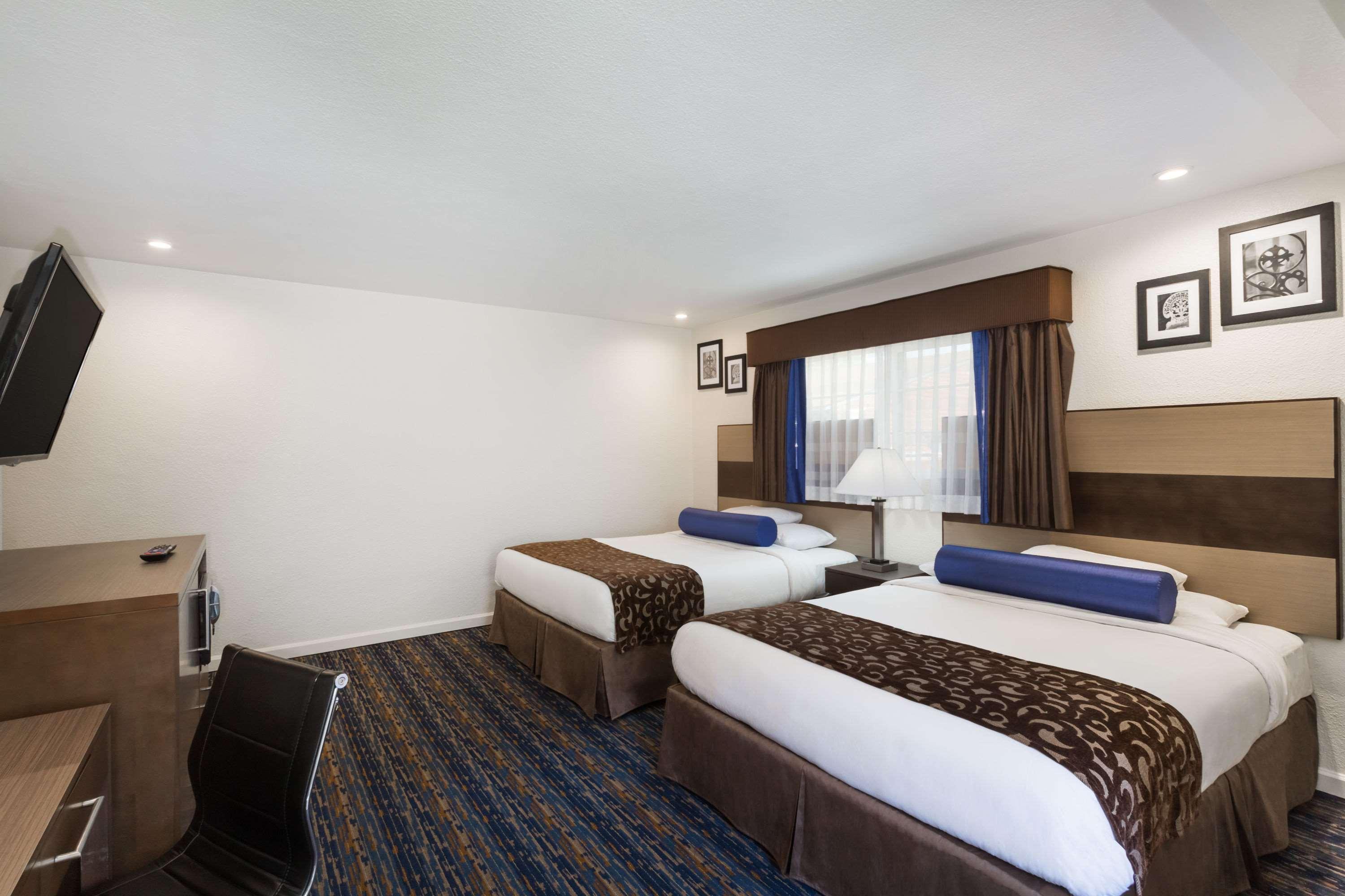 Chambre avec 2 lits