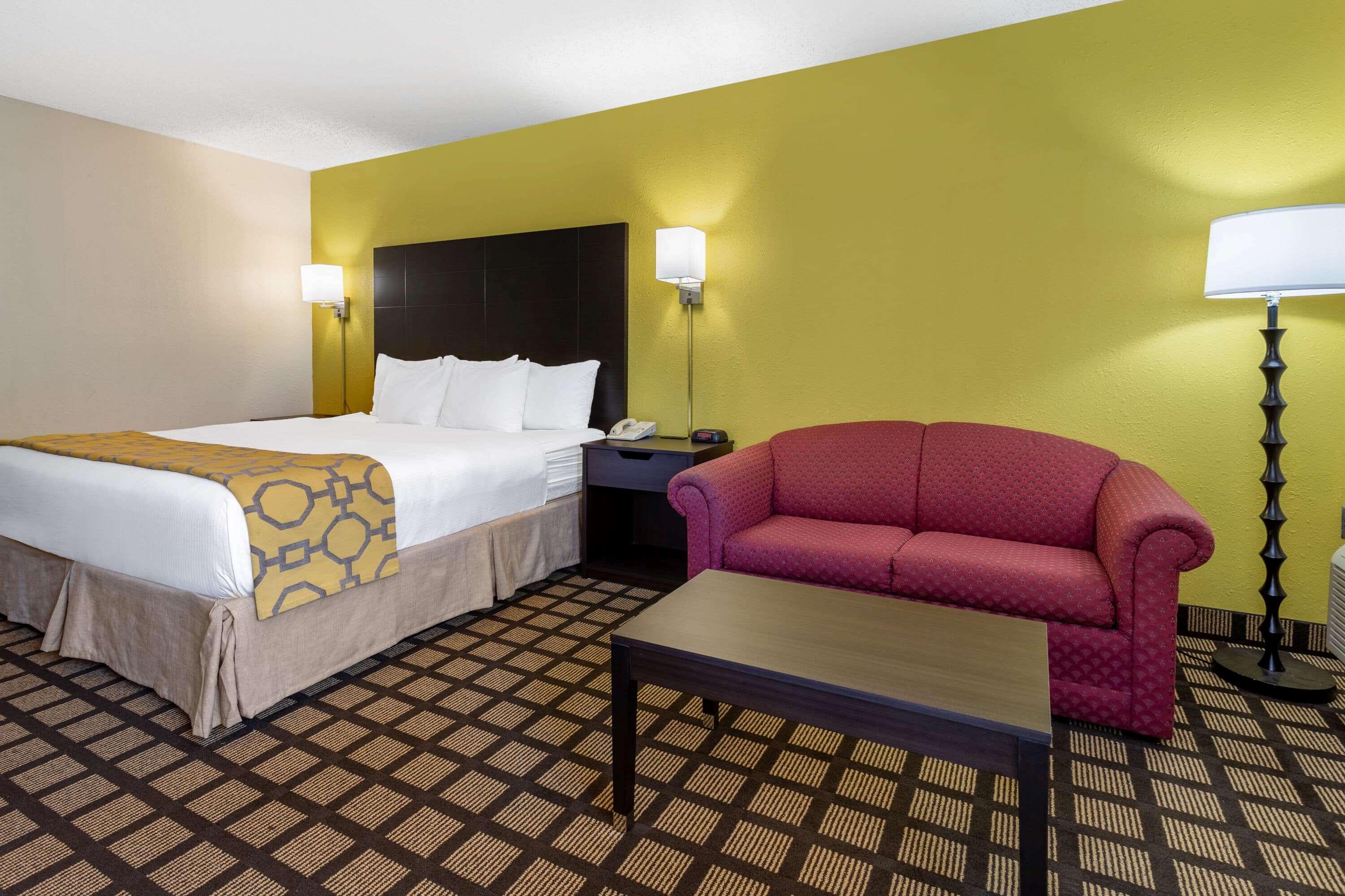 Baymont Inn & Suites Queensbury/Lake George