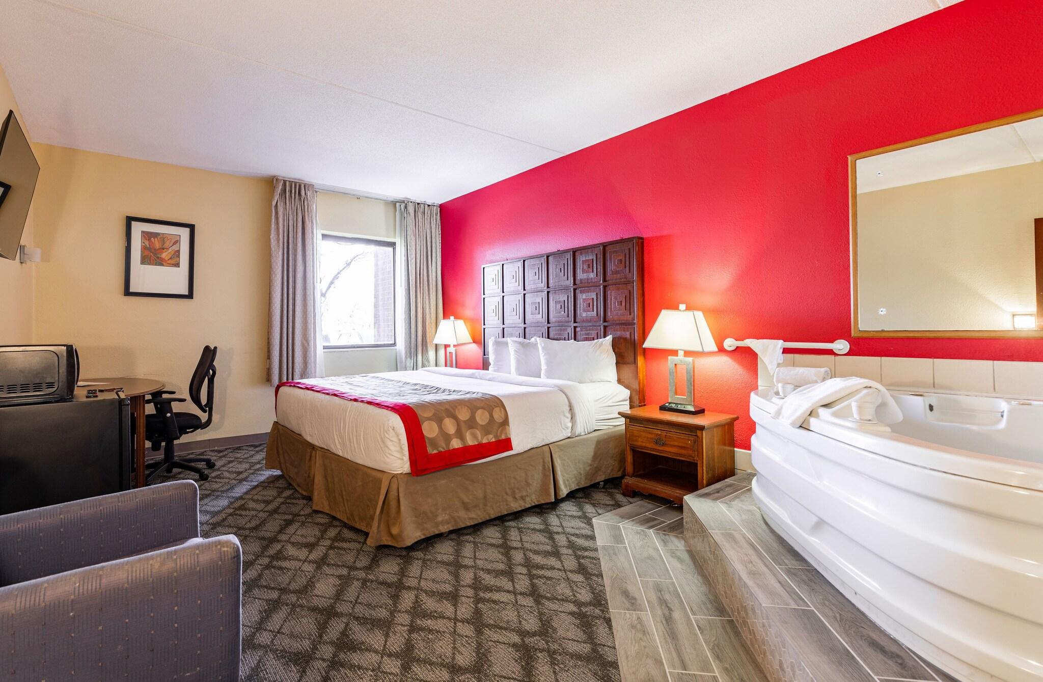 Ramada by Wyndham Columbus Polaris