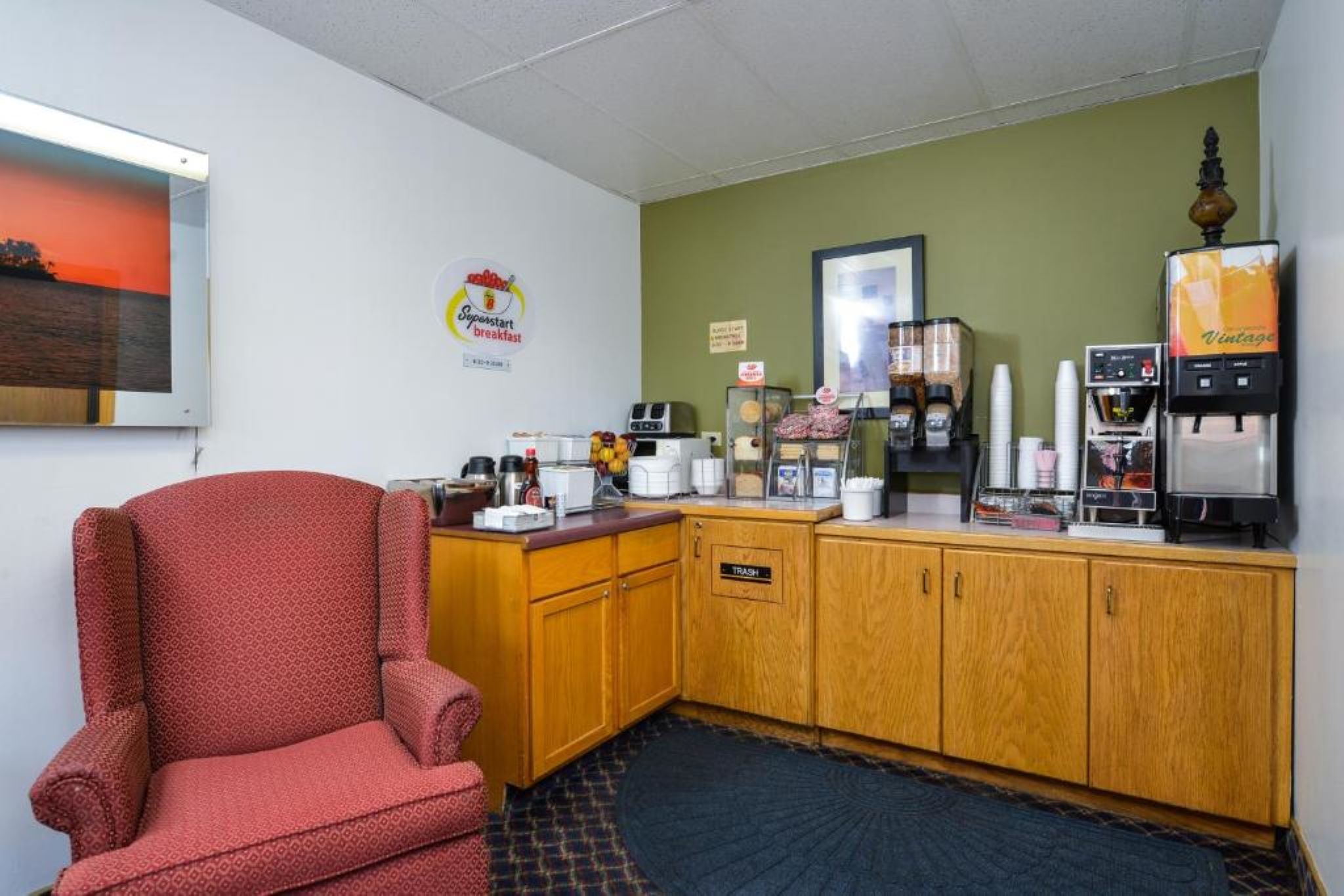 Super 8 By Wyndham Minot Airport