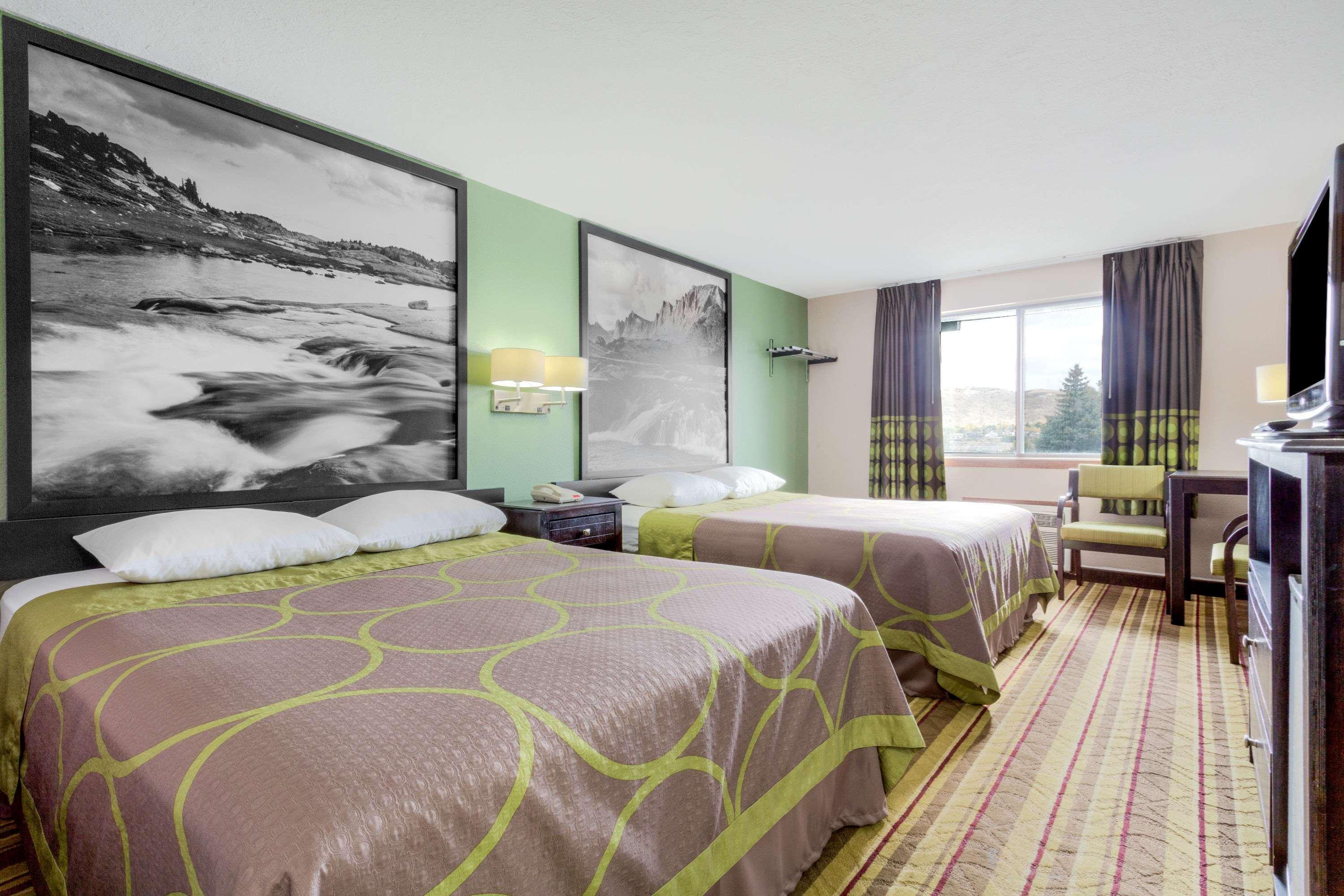 Super 8 By Wyndham Green River