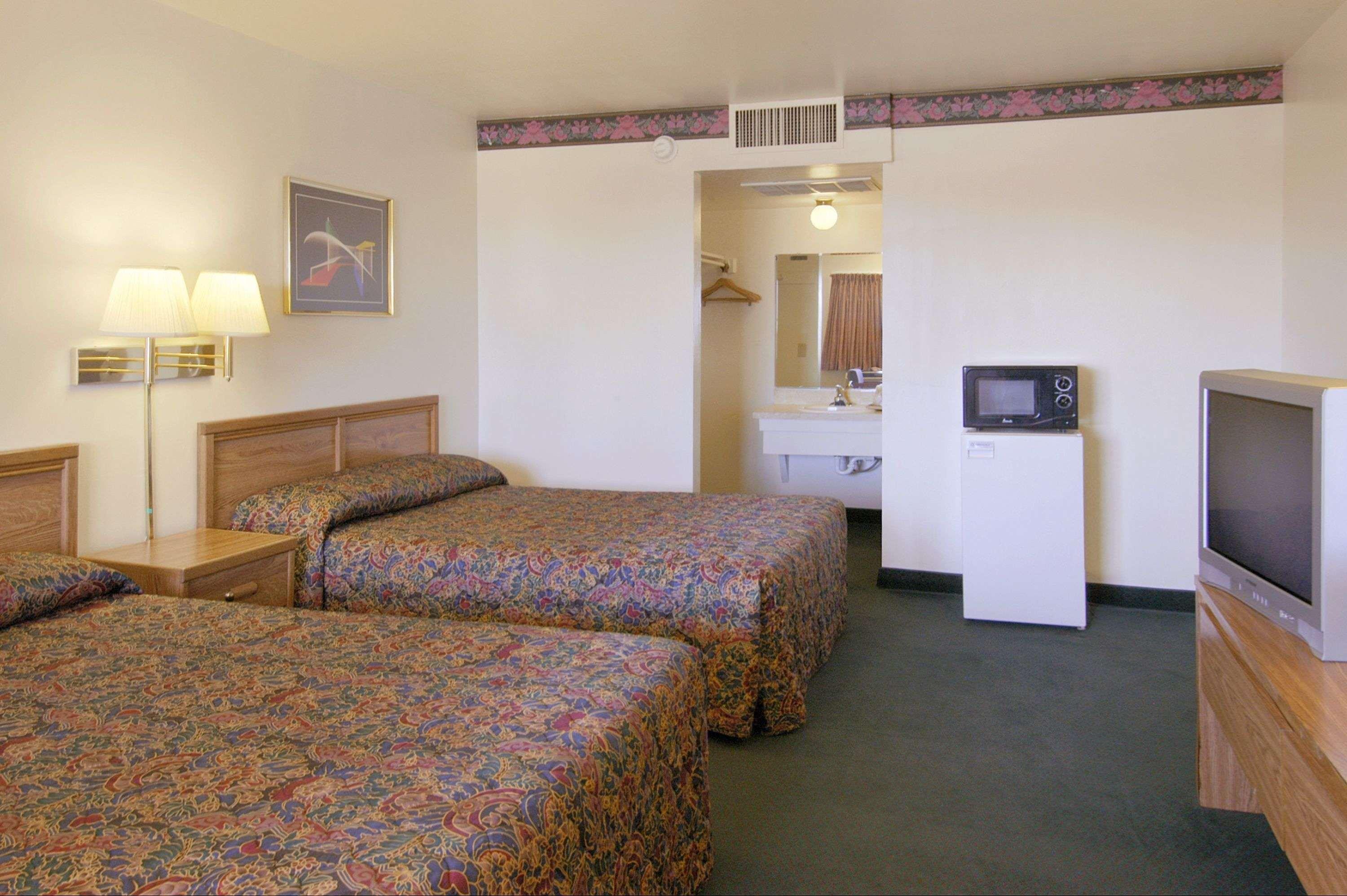 Quad room