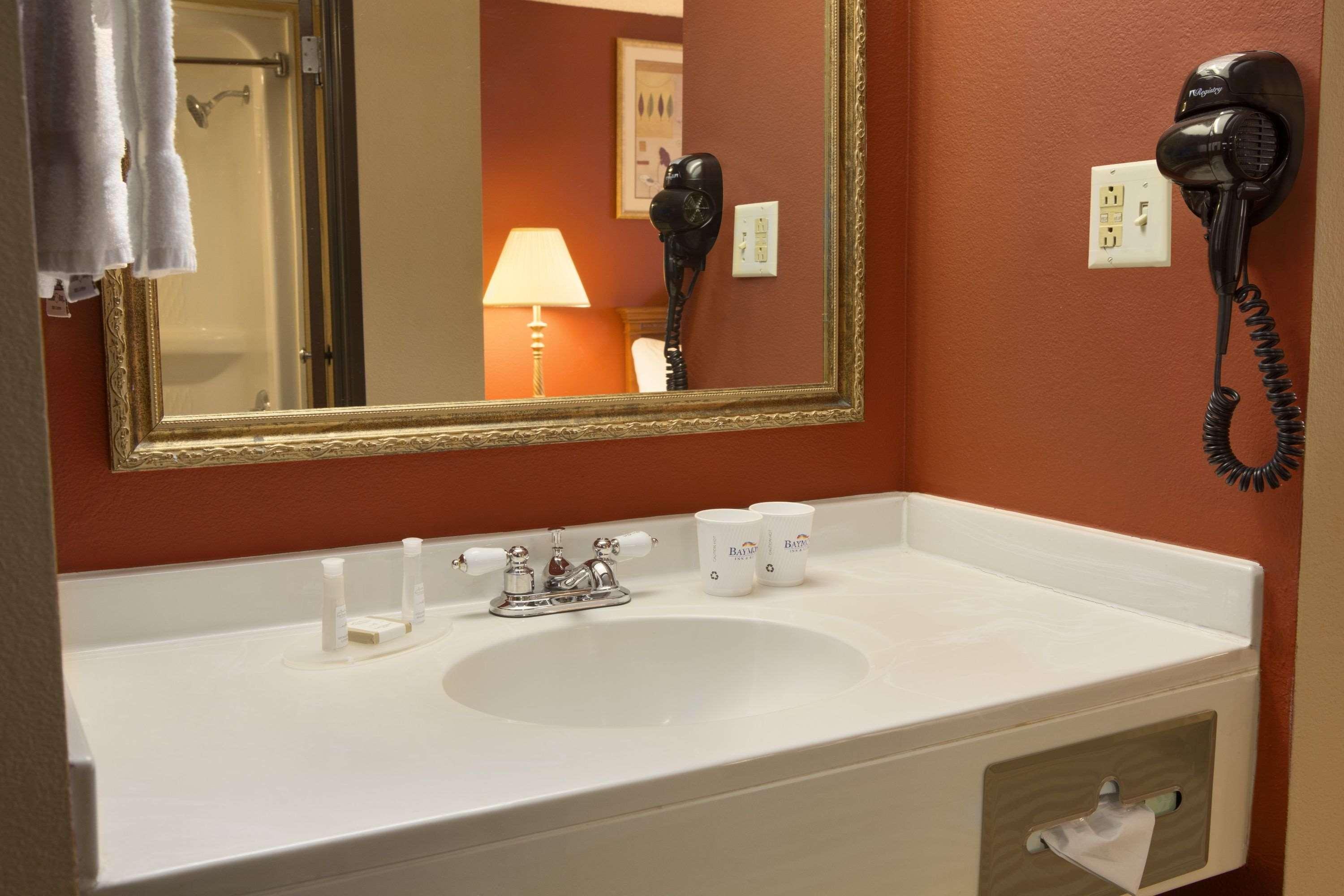Baymont By Wyndham Oklahoma City Airport