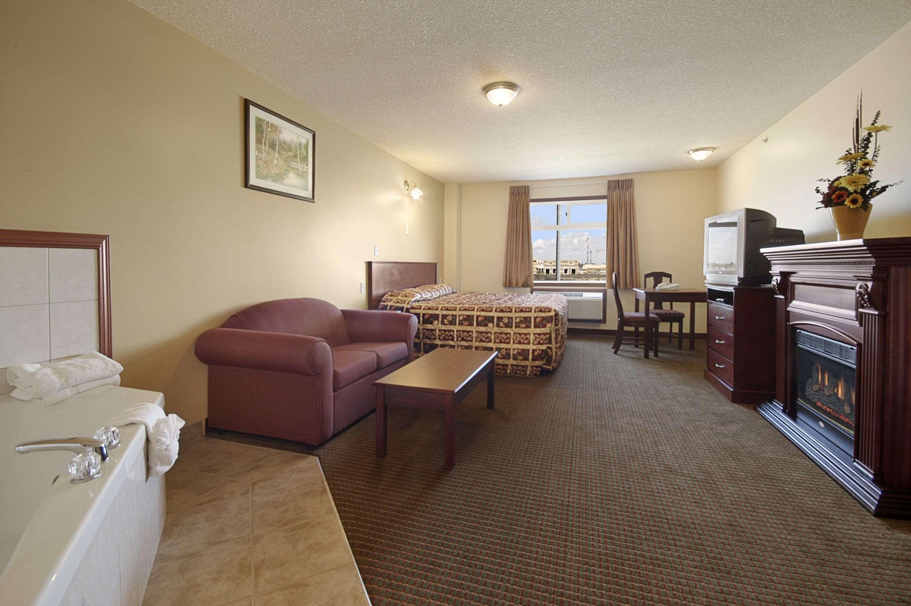 Super 8 By Wyndham Fort Saskatchewan