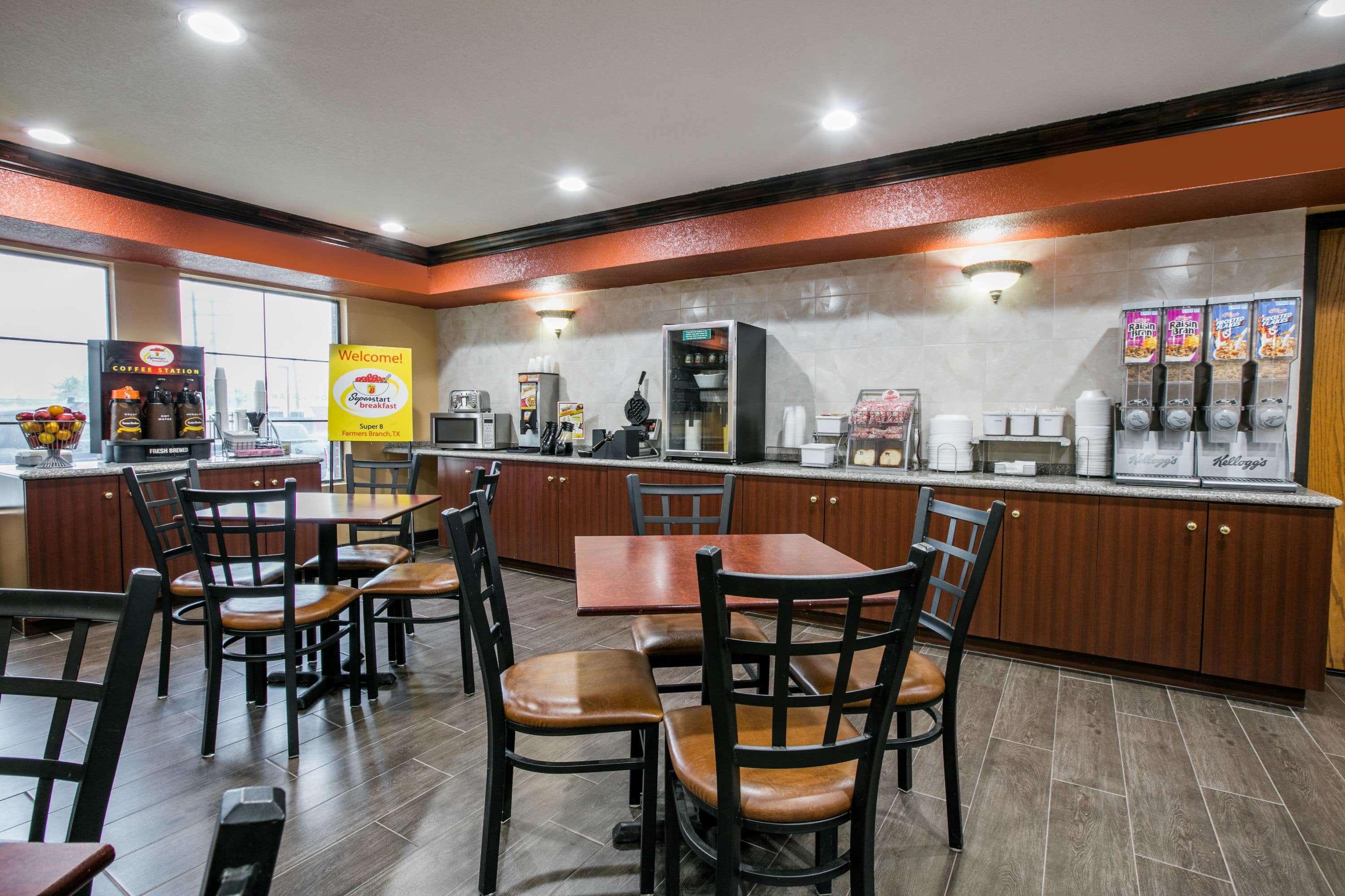 Super 8 By Wyndham Farmers Branch/North Dallas
