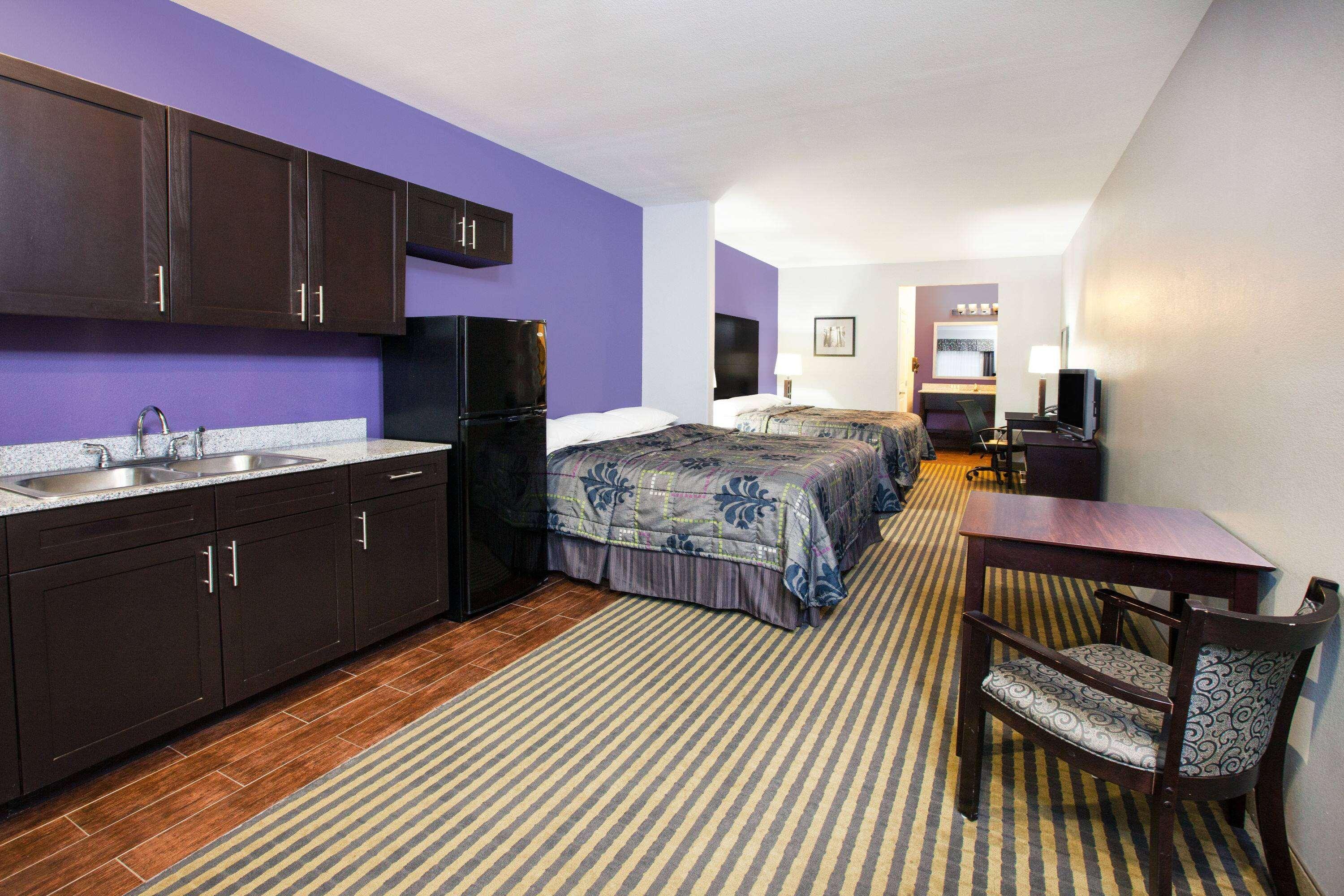 Super 8 By Wyndham Carthage Tx