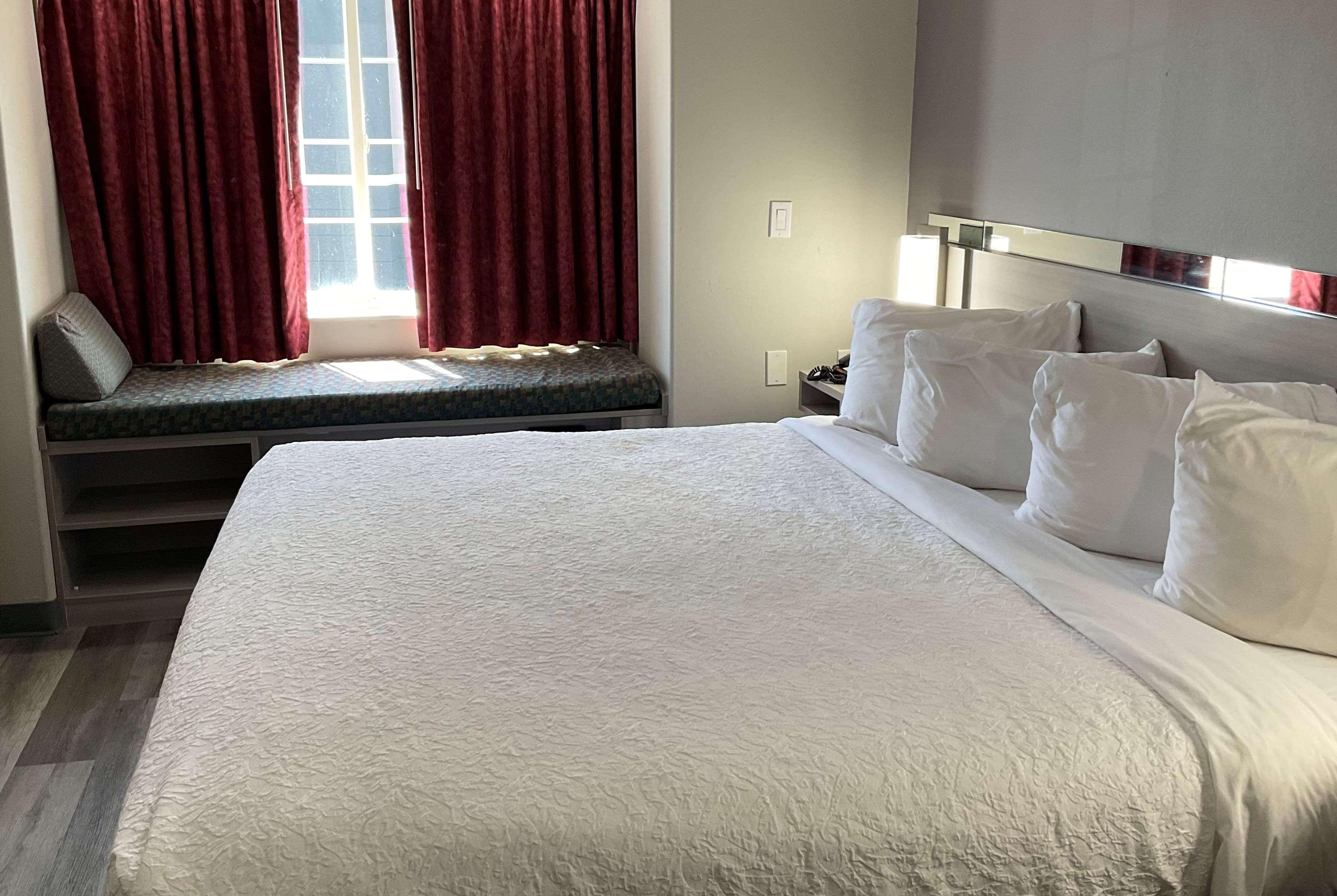 Microtel Inn & Suites By Wyndham Clarksville