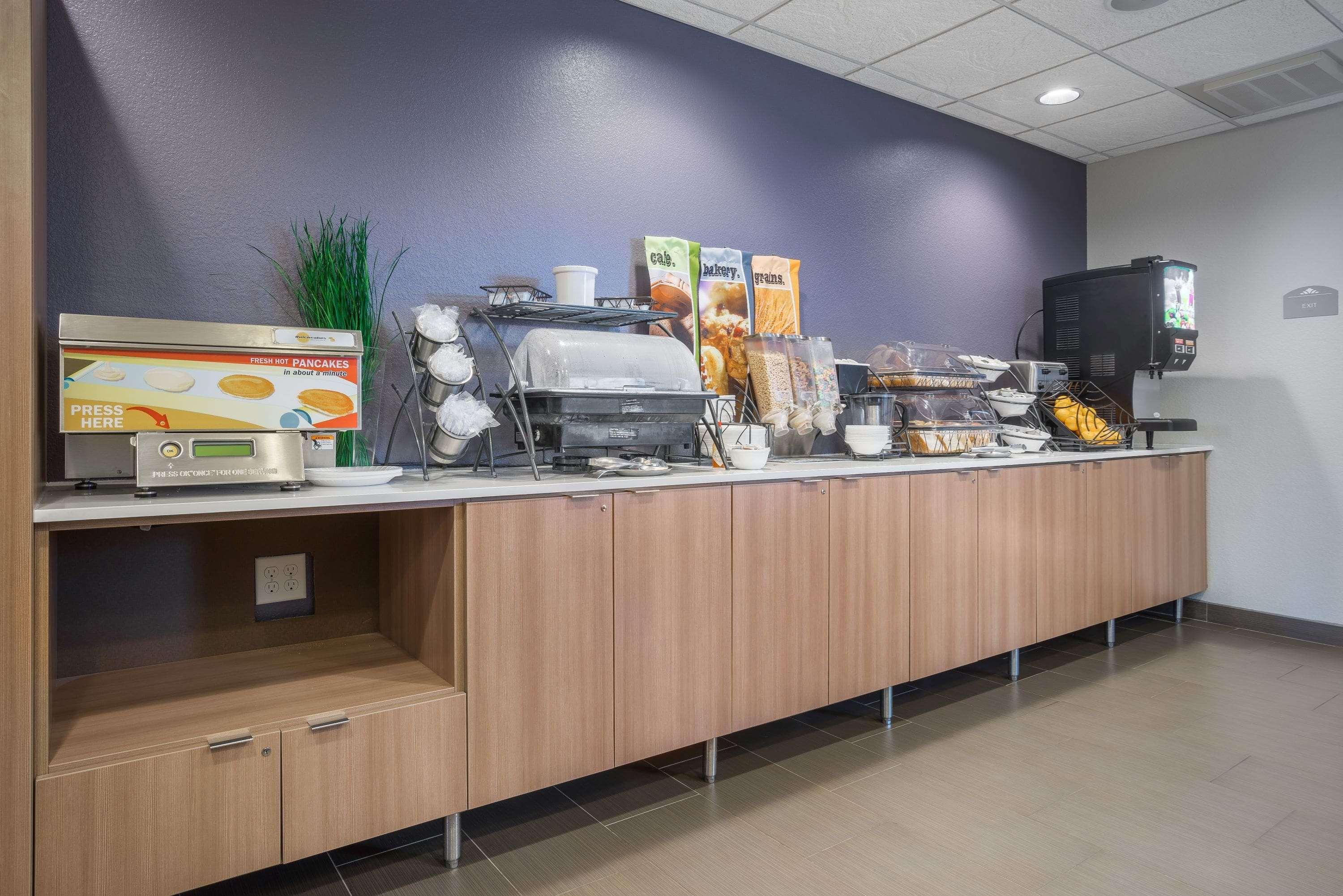 Microtel Inn & Suites By Wyndham Moorhead Fargo A