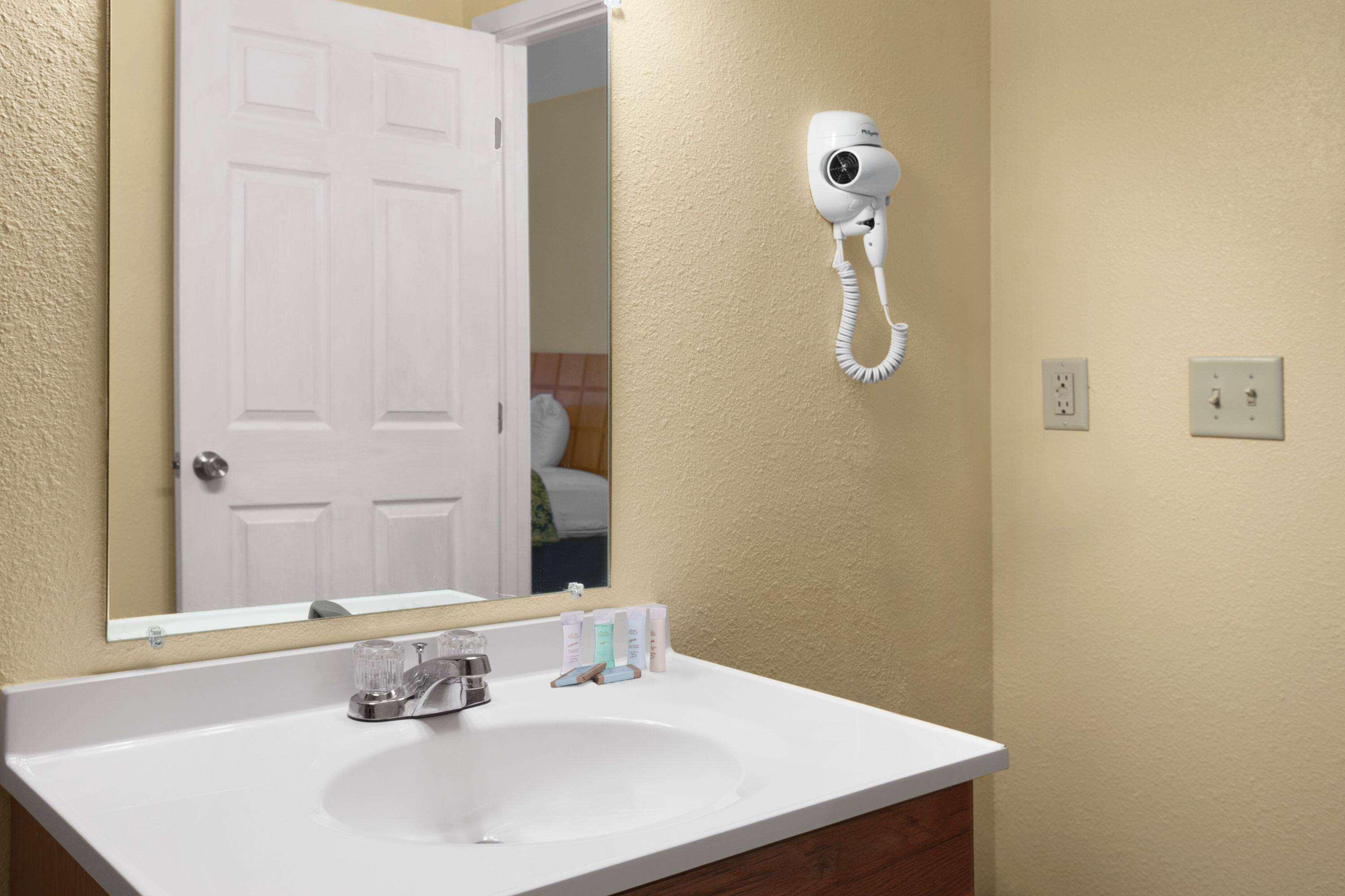 Travelodge By Wyndham Clovis