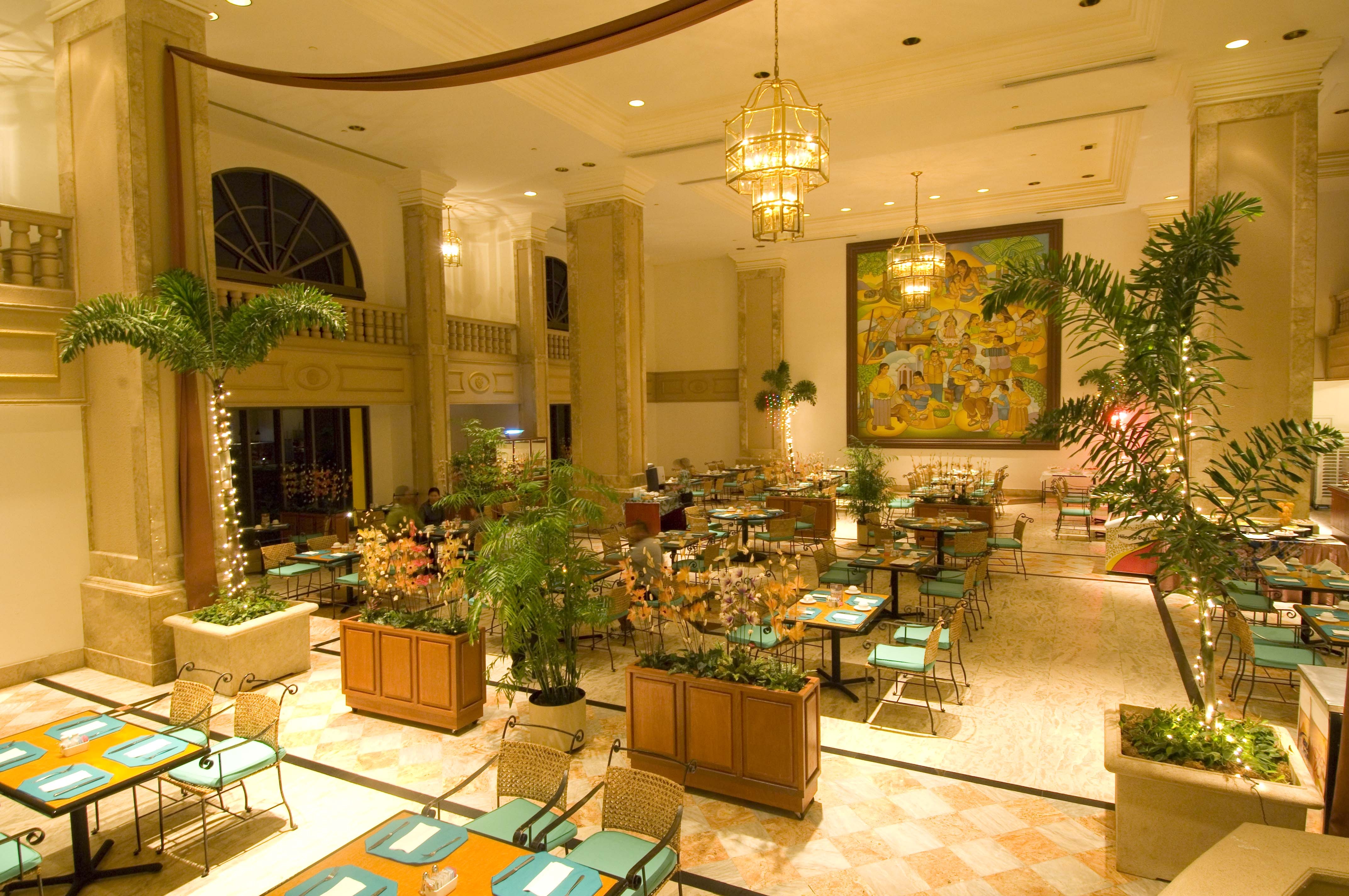 Holiday Resort & Spa