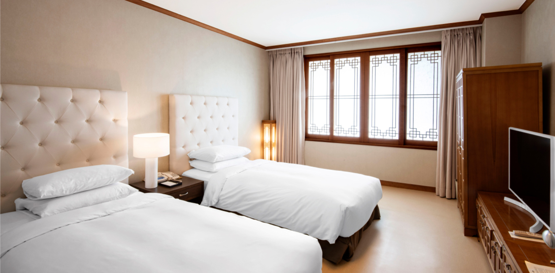Nongsim Hotel by null