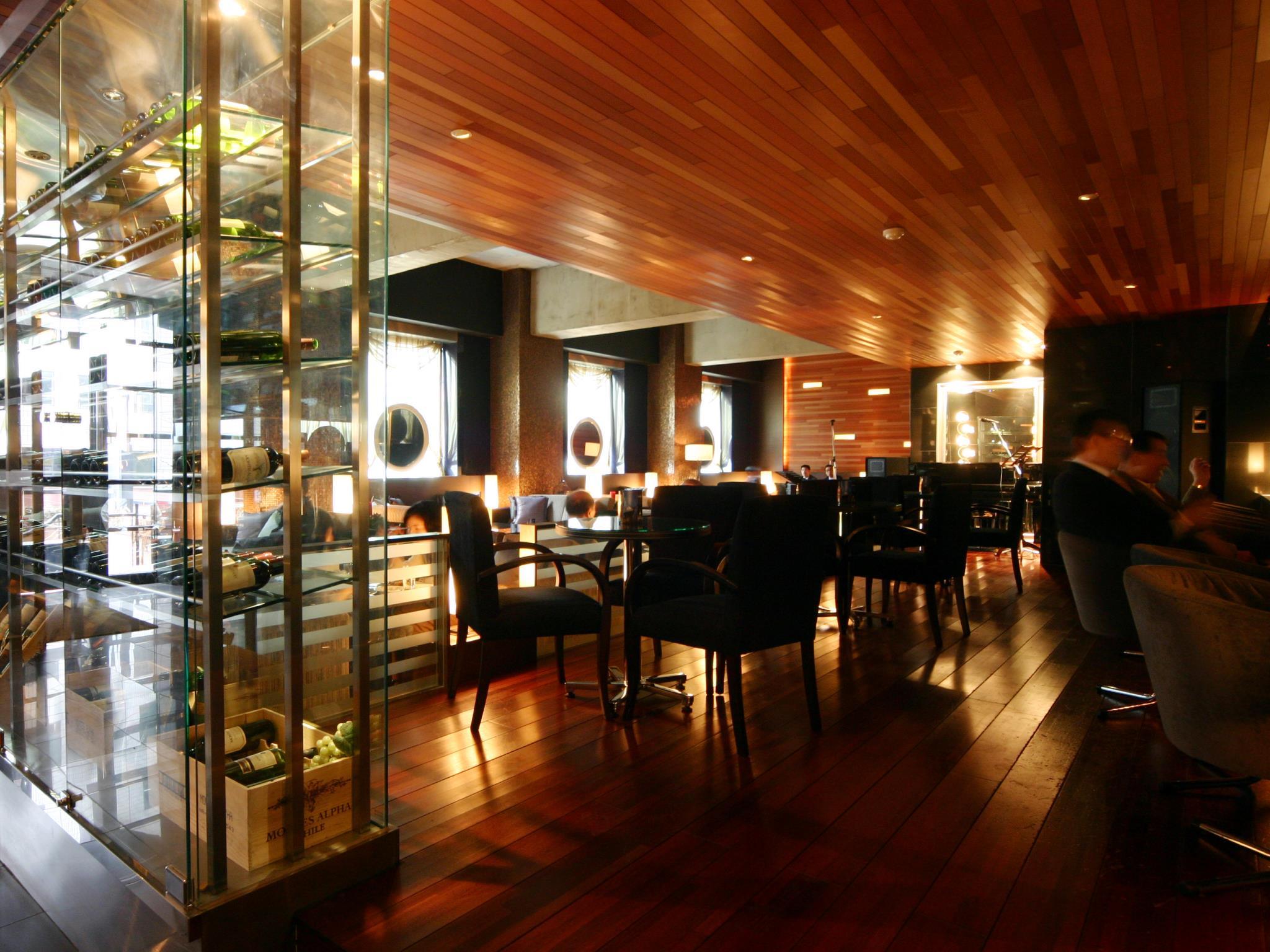 M Hotel