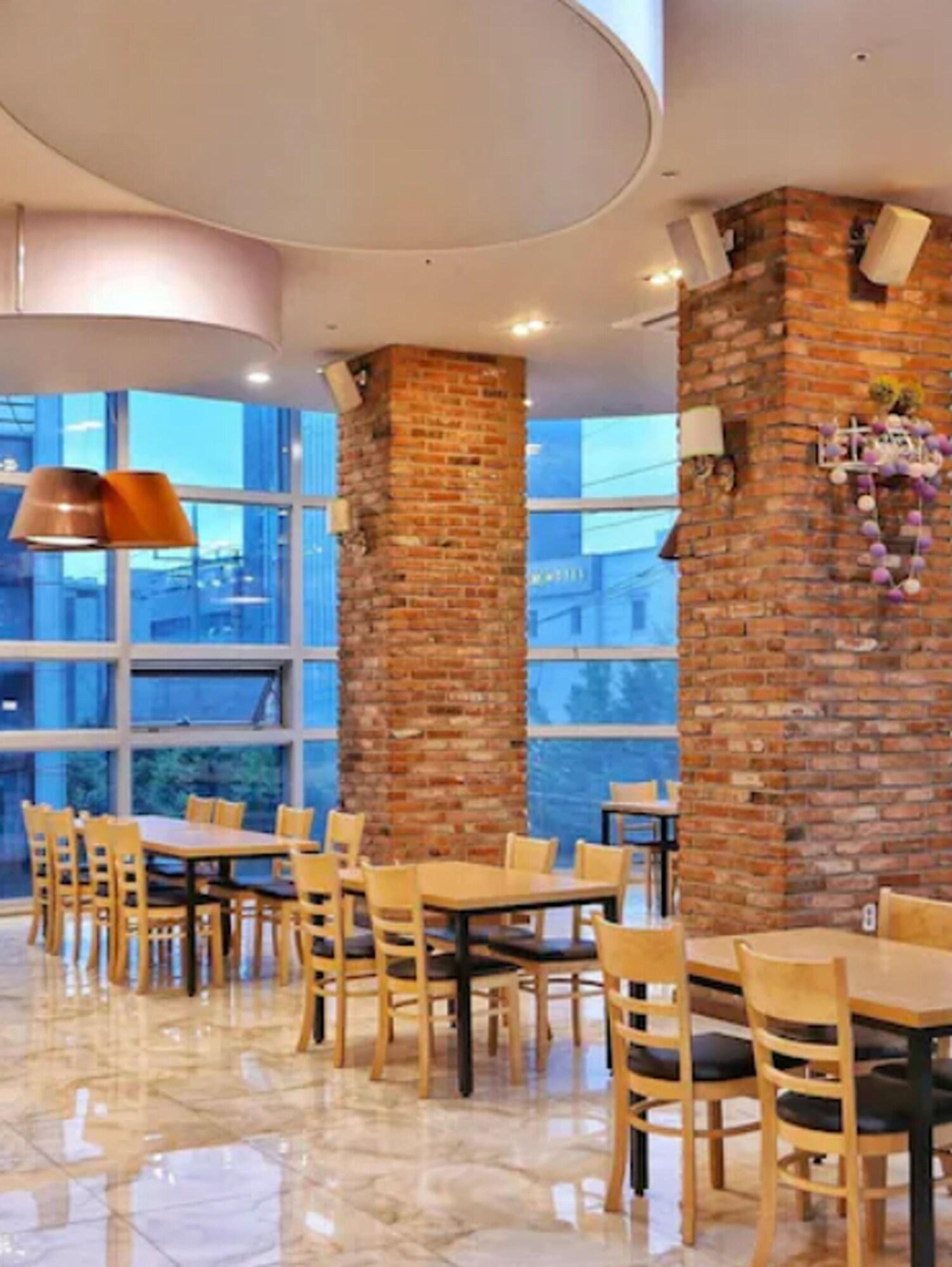 Rosana Boutique Hotel