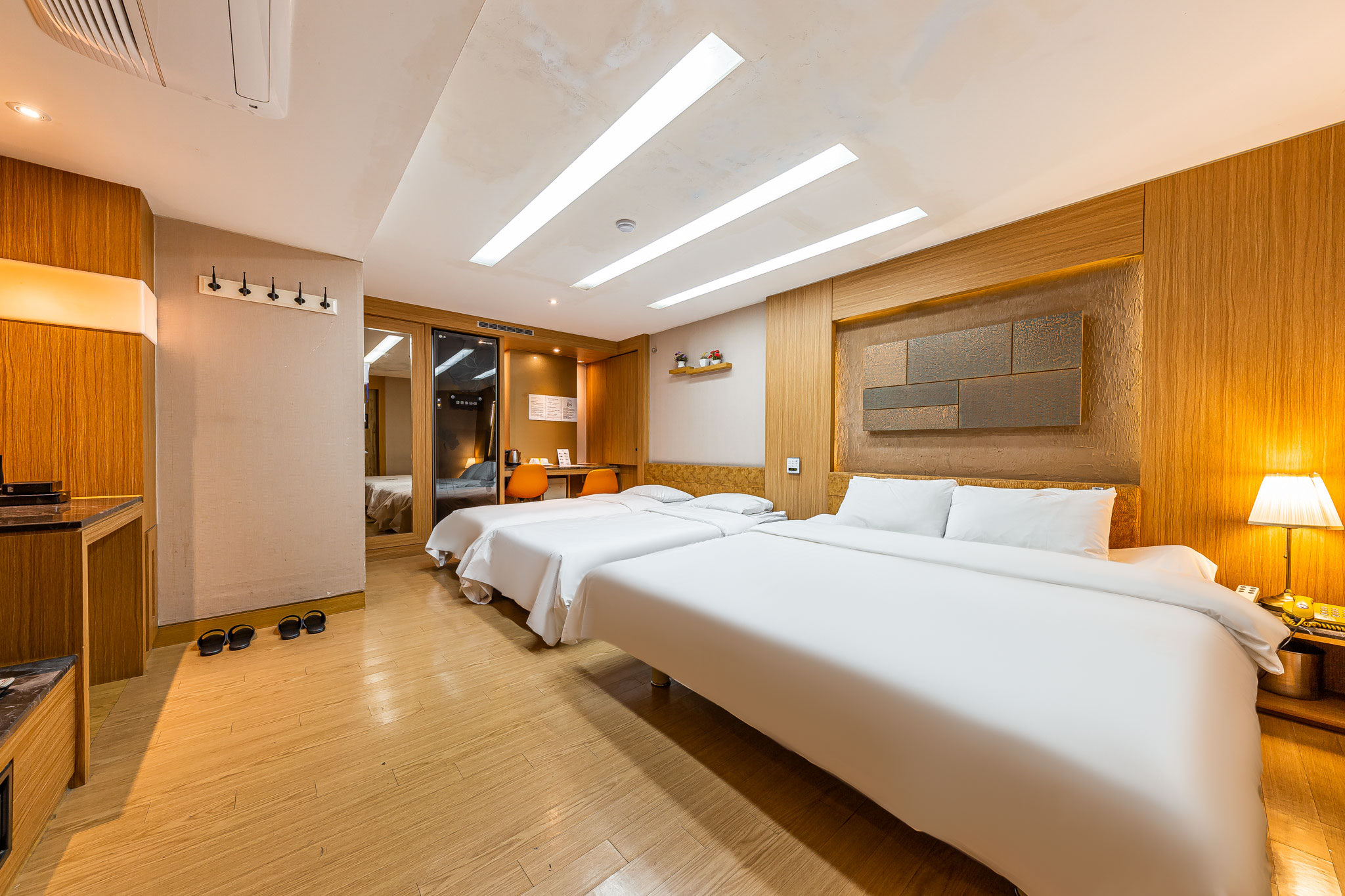 D.H Naissance Hotel