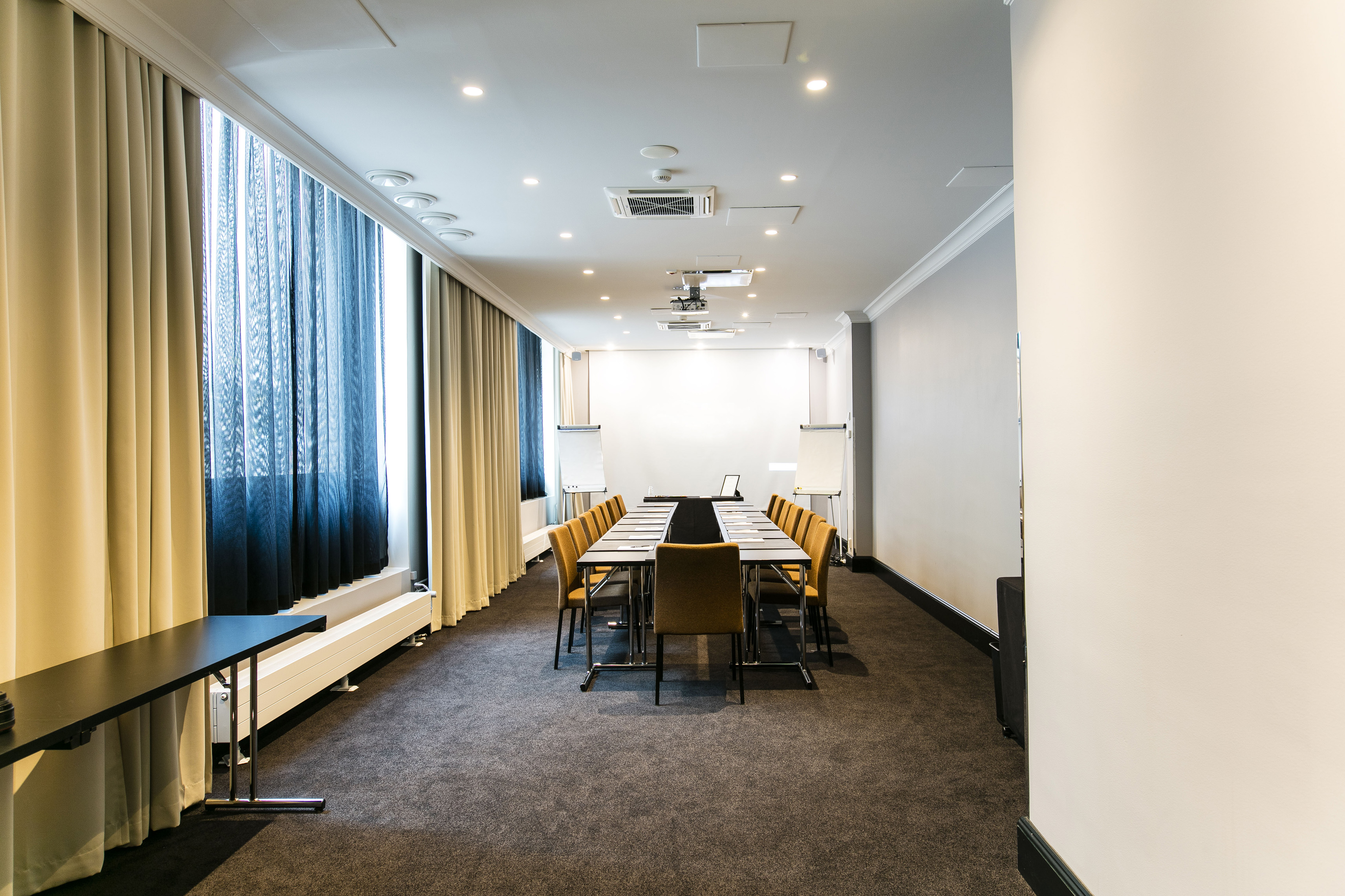 Hotel Lilla Roberts by null