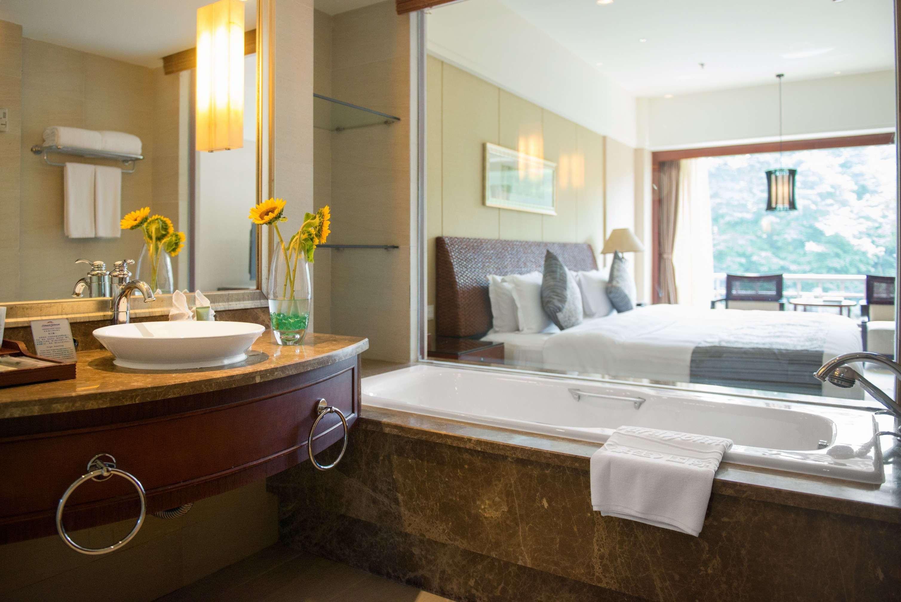 Howard Johnson by  Conference Resort Chengdu
