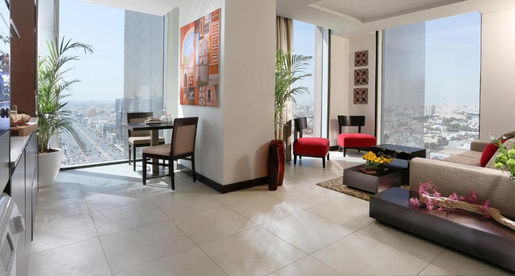 Spectrums Tahlia Jeddah