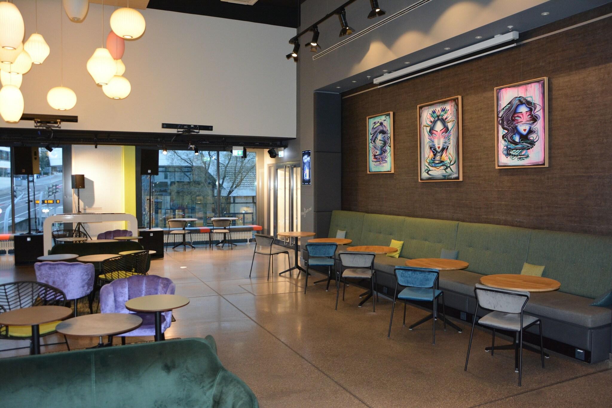 Aloft Stuttgart by null