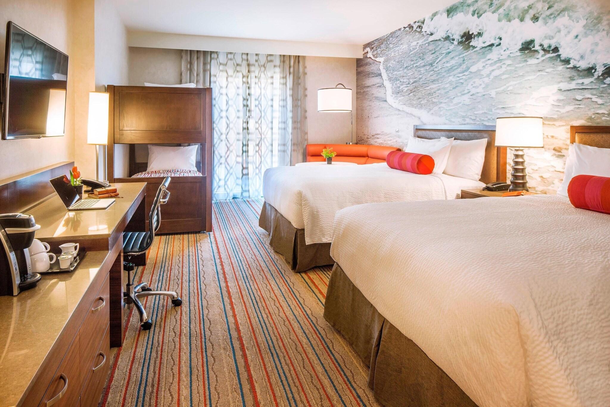 Courtyard by Marriott Anaheim Theme Park Entrance by null