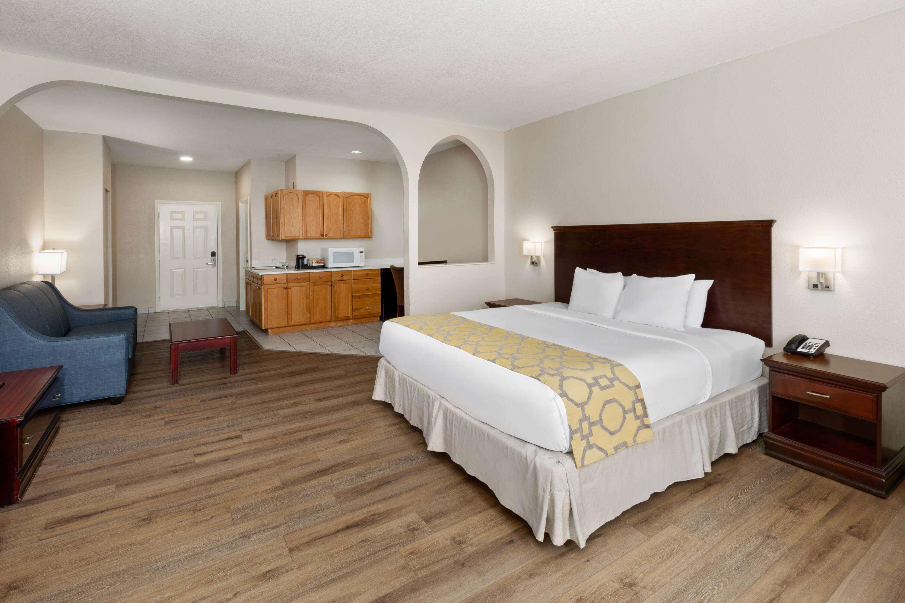 Baymont By Wyndham Houston Tx