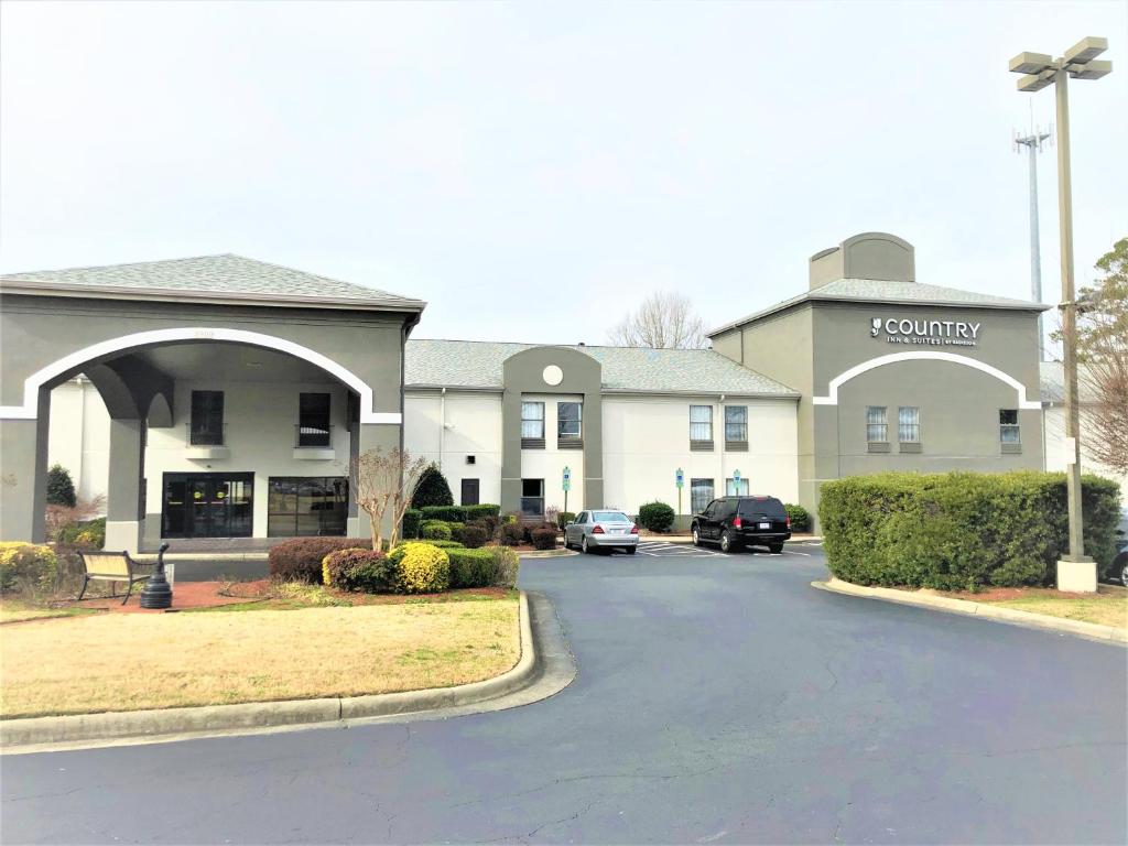 Country Inn & Suites by Radisson, Greenville, NC image