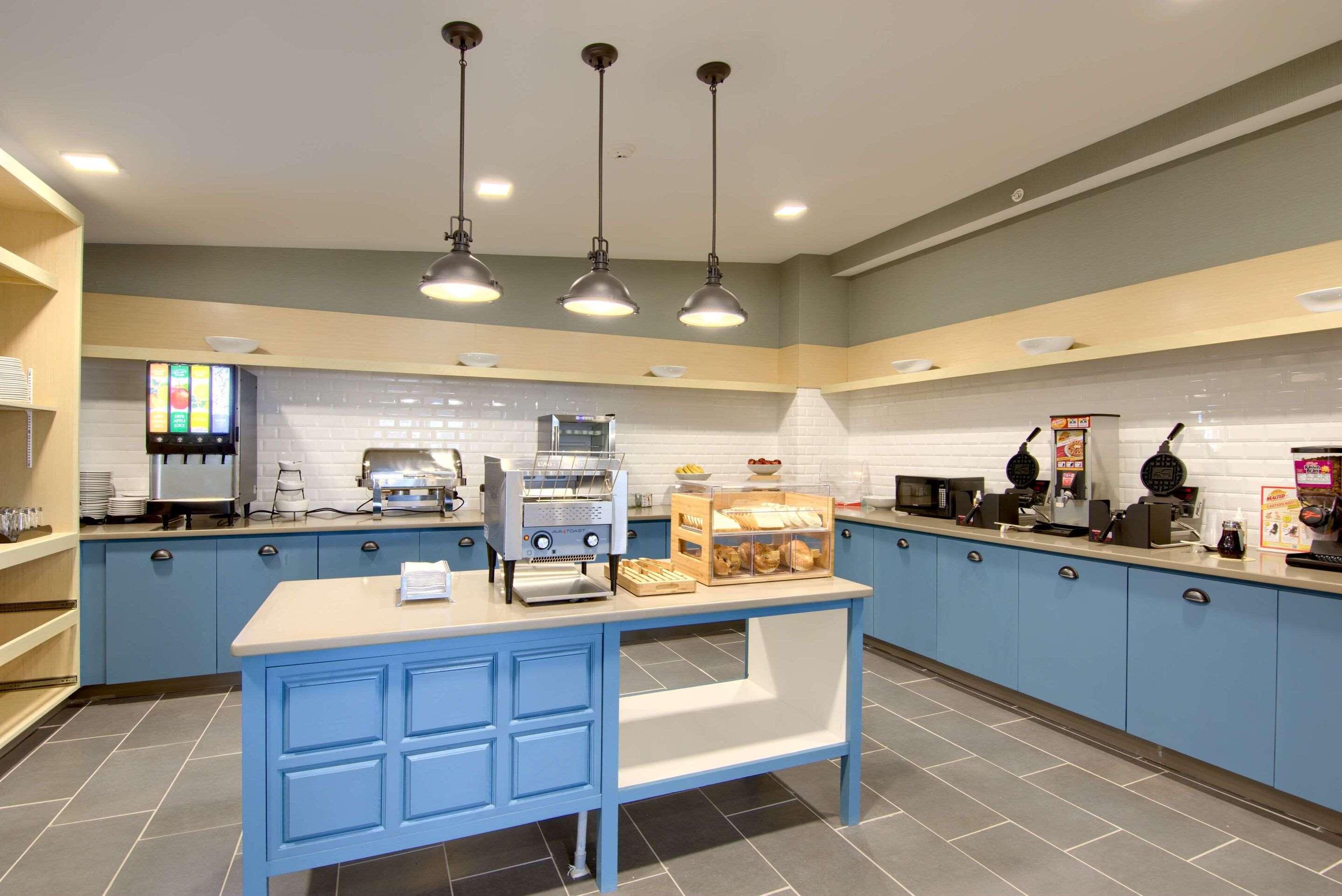 Comfort Inn & Suites Liverpool - Syracuse North