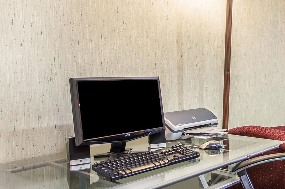 Econo Lodge Wausau - Rothschild