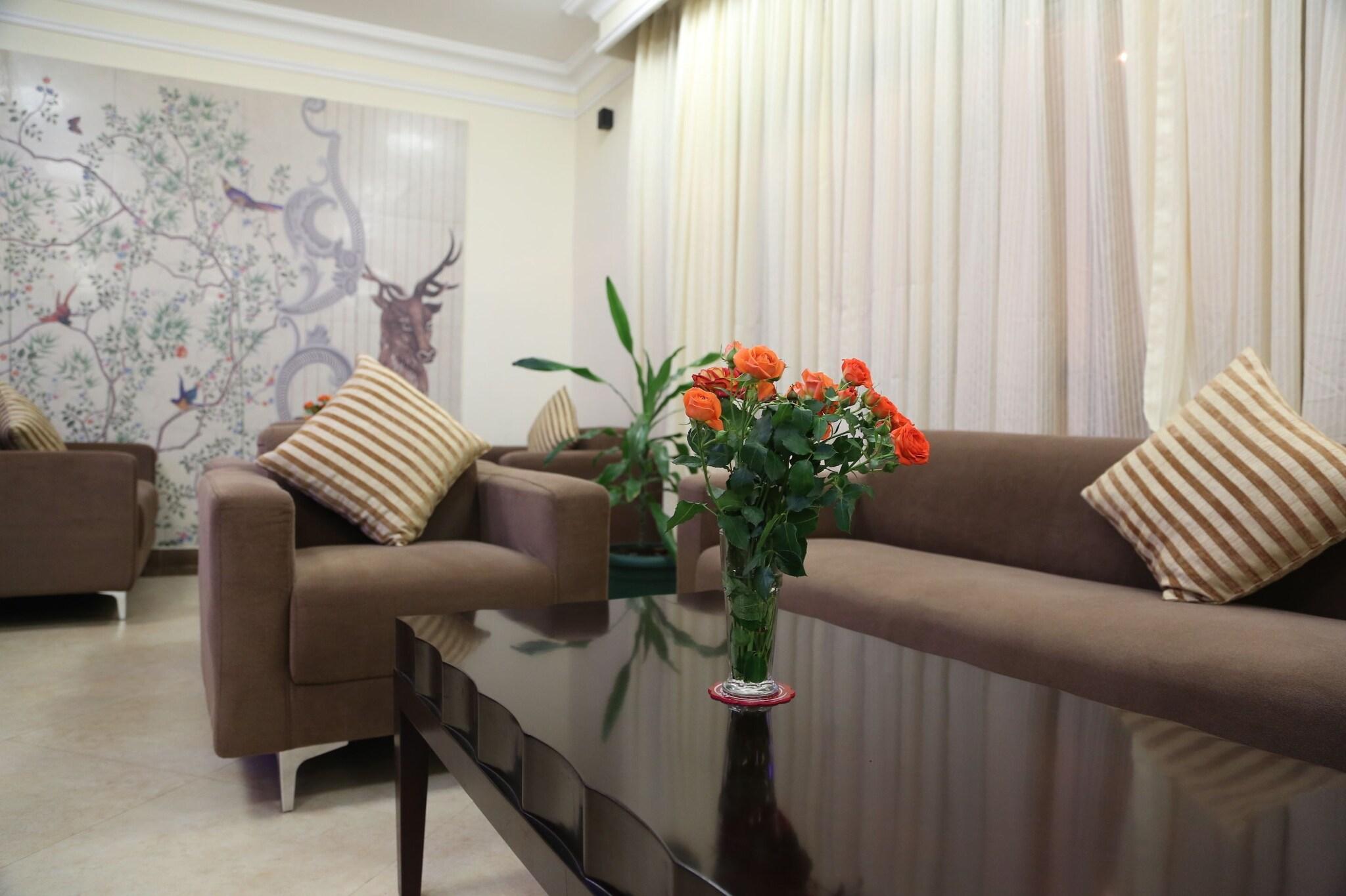 Caravan Hotel | Haya Hulet | ካራቫን ሆቴል | ሃያ ሁለት by null