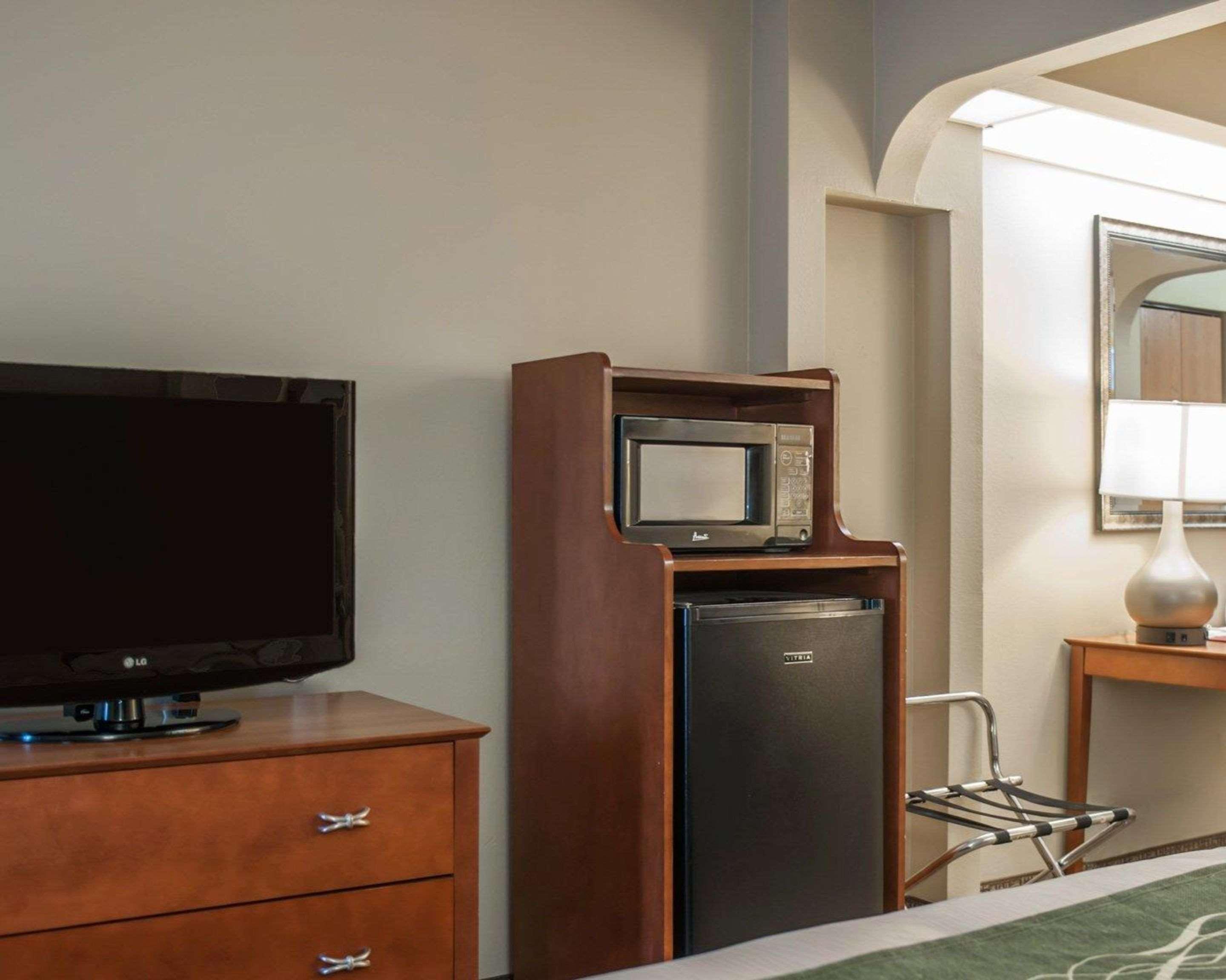 Quad room