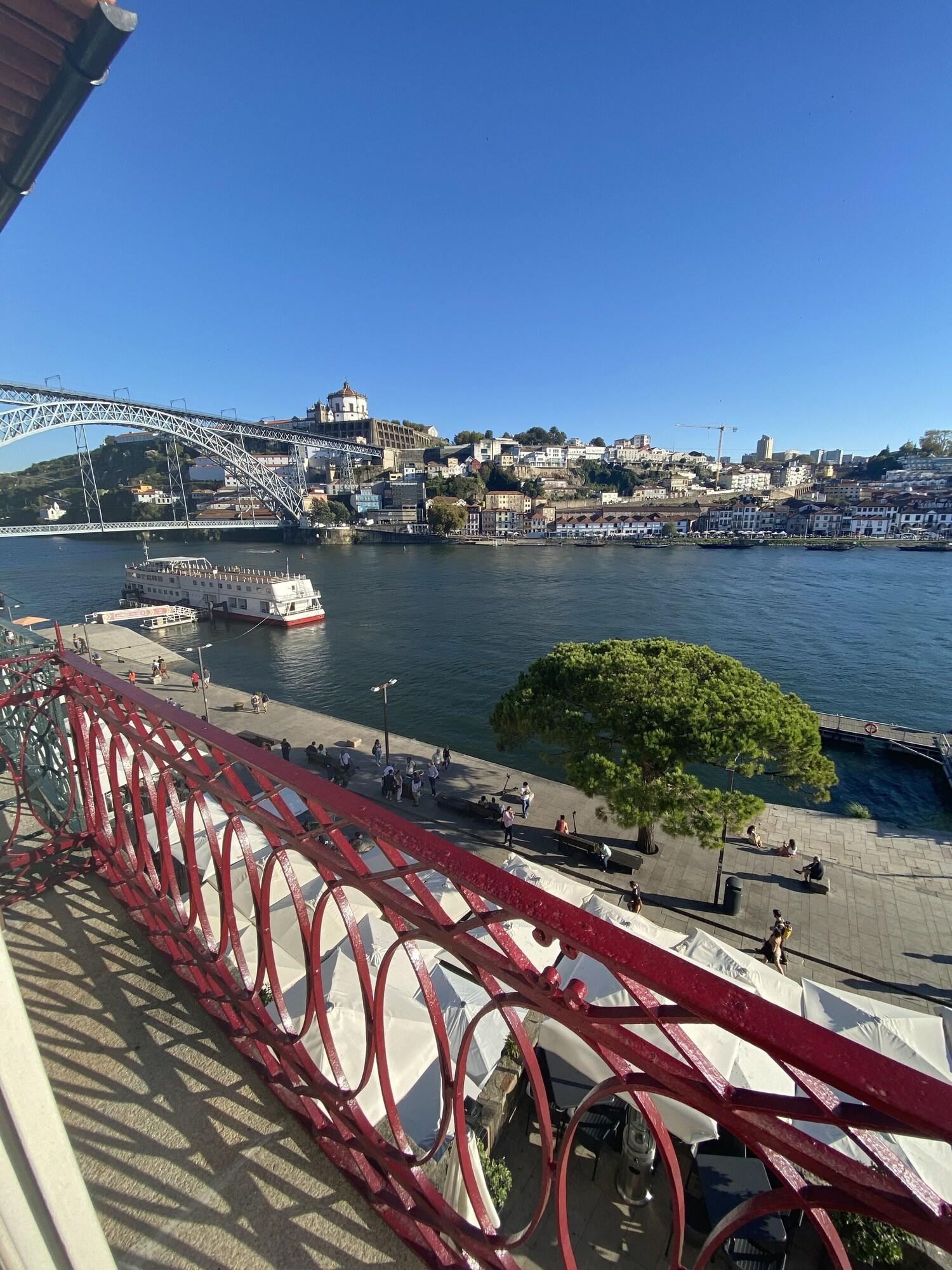 Porto River Aparthotel by null