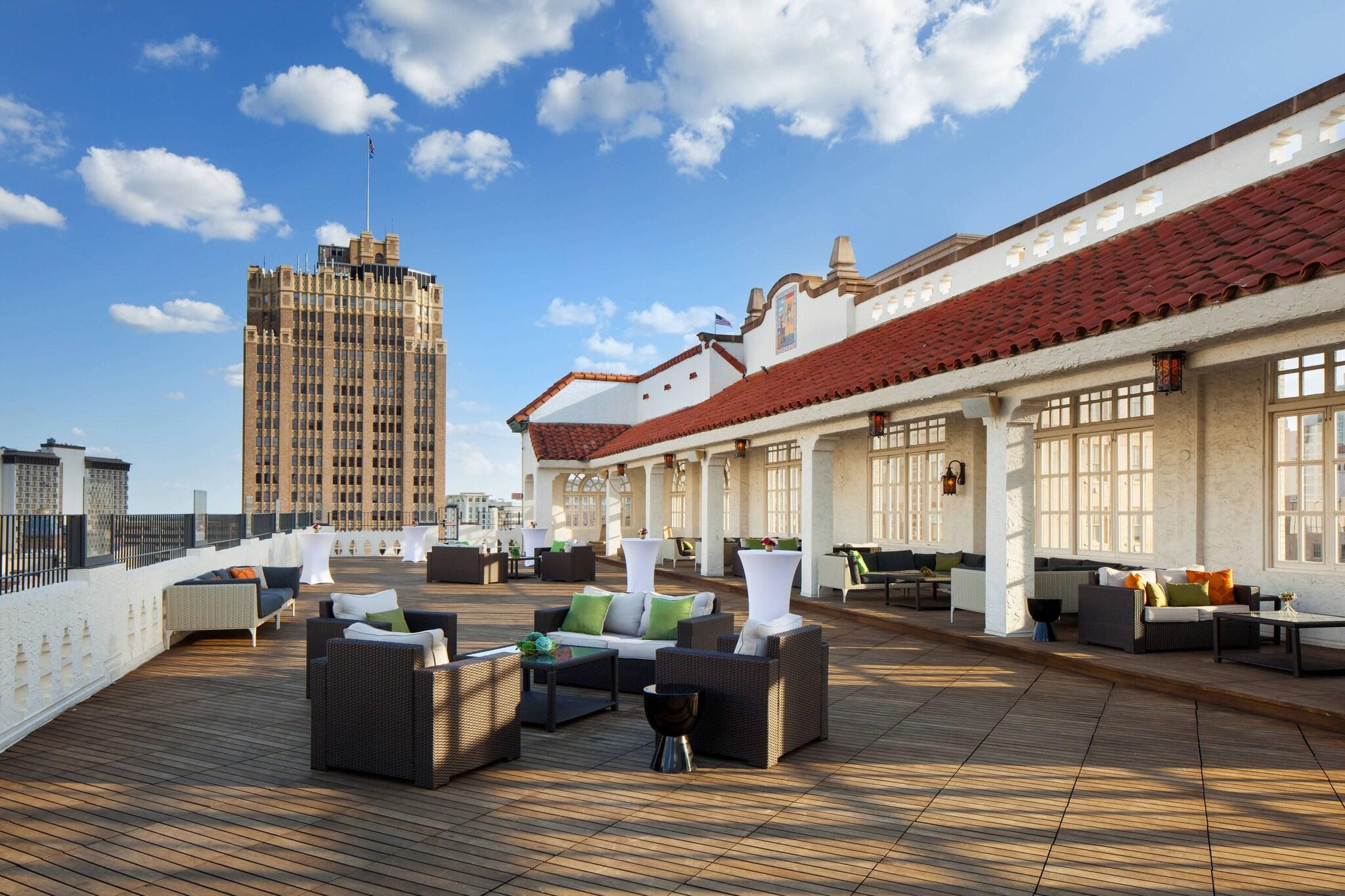 The St. Anthony, a Luxury Collection Hotel, San Antonio by null