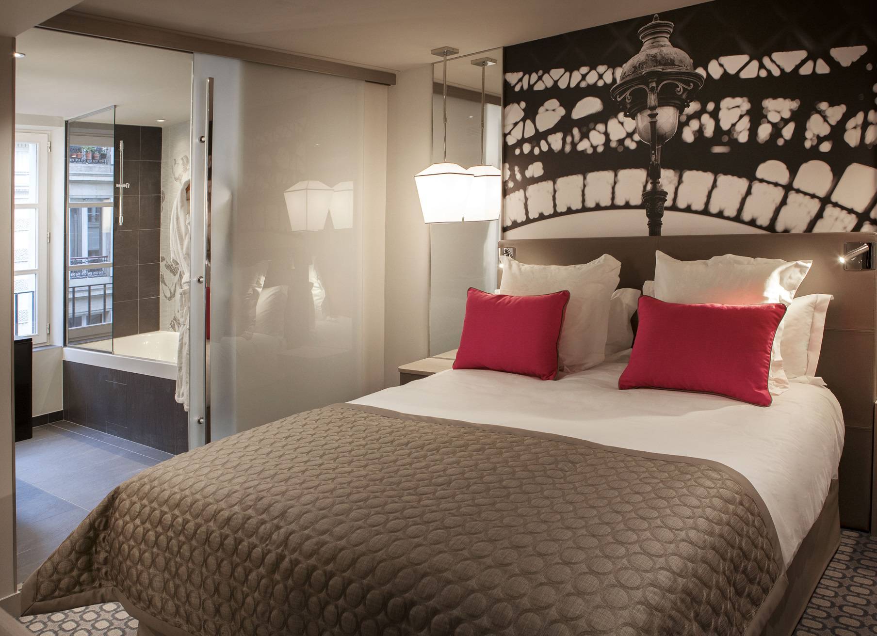 Hotel La Lanterne & Spa by Timhotel by null