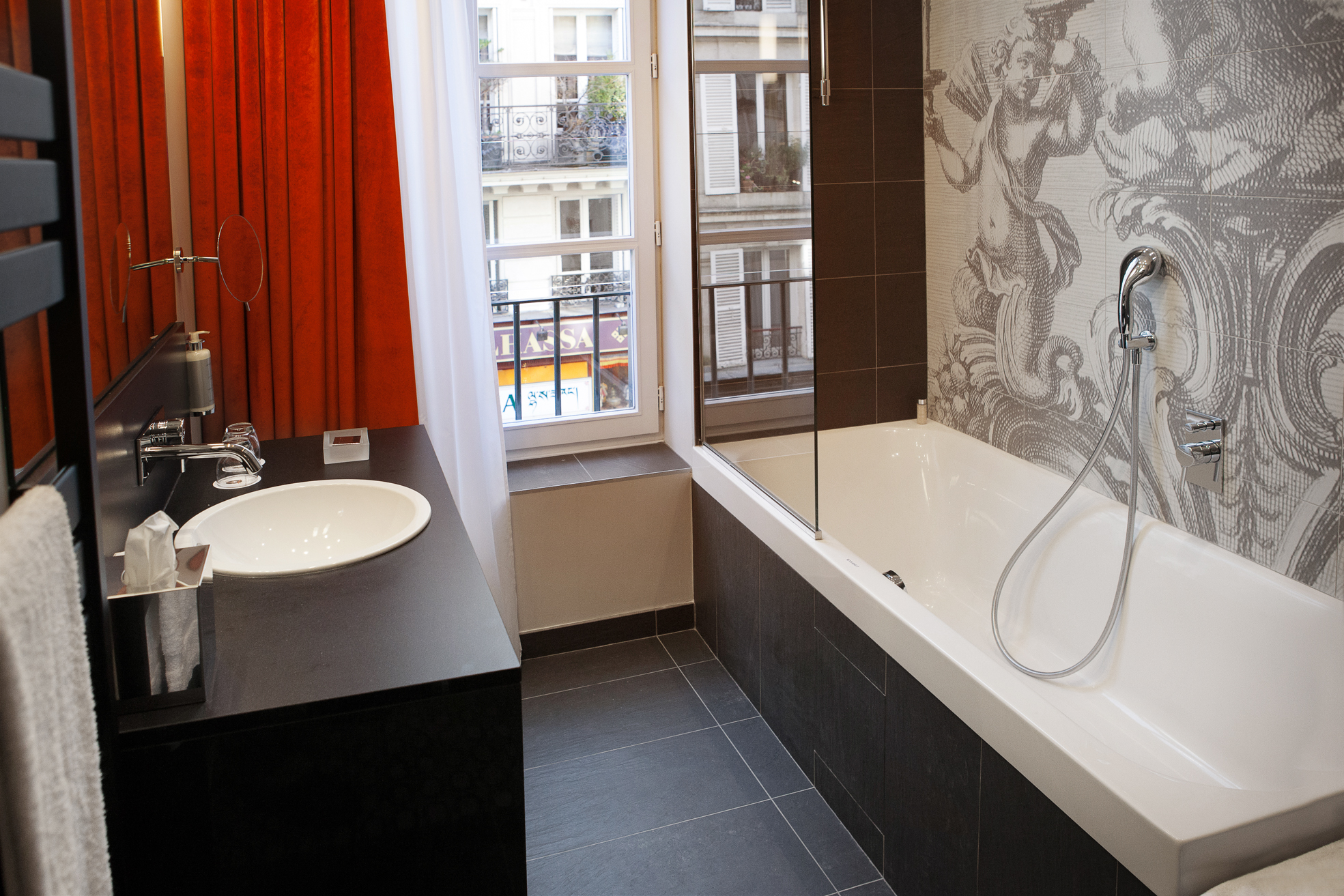 Hotel La Lanterne & Spa by Timhotel by null