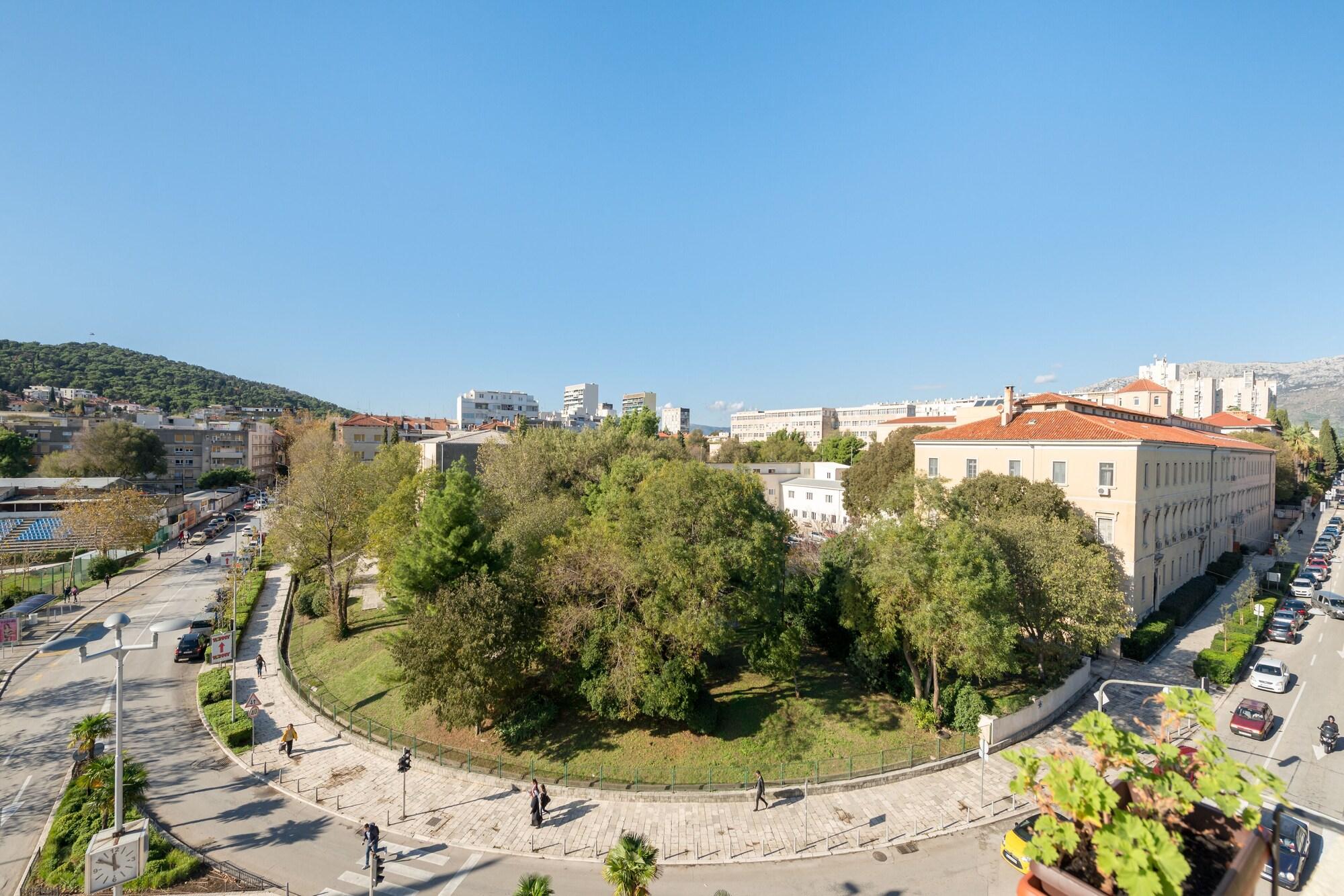 Metropole Luxury Rooms - фото