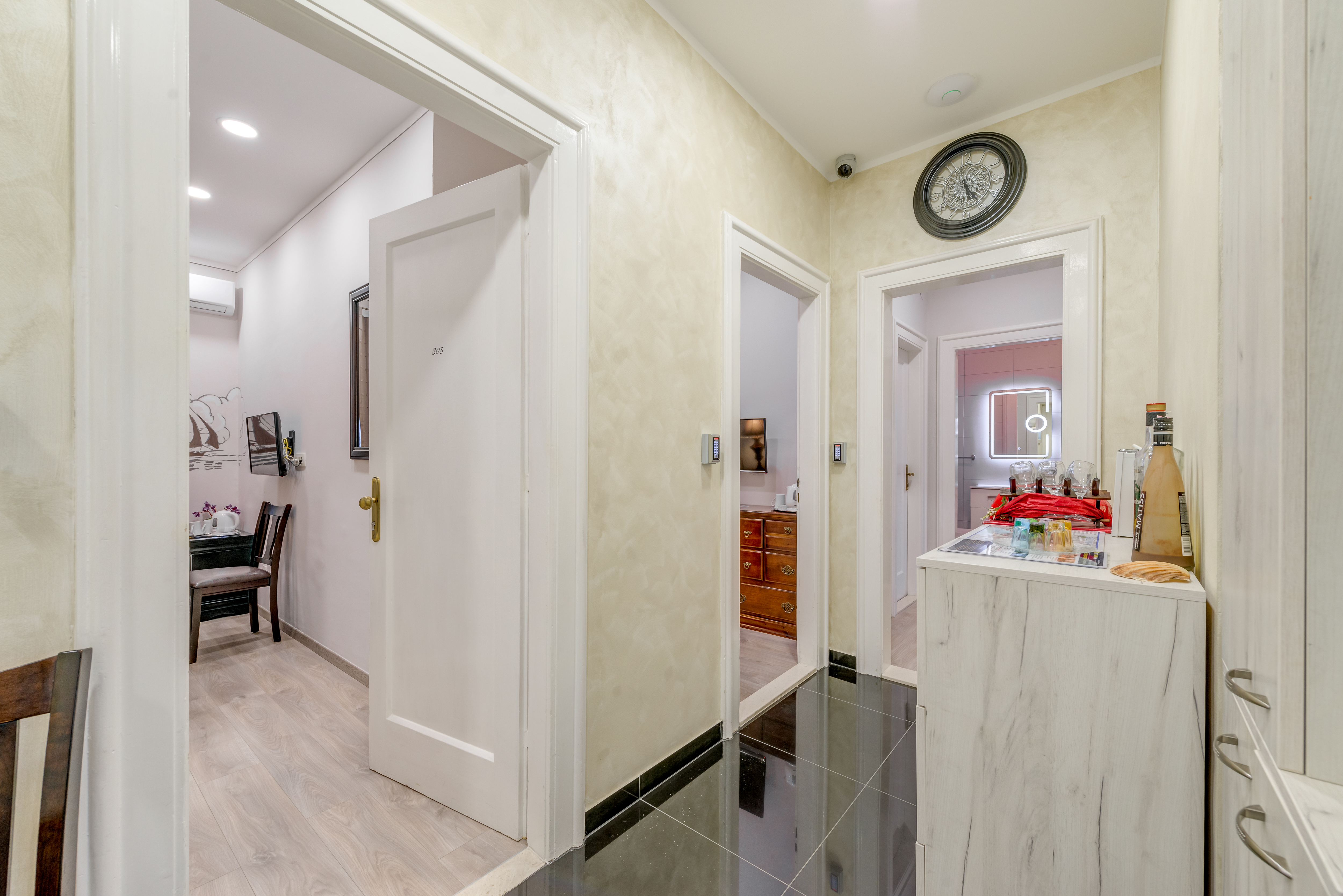 Metropole Luxury Rooms - фото