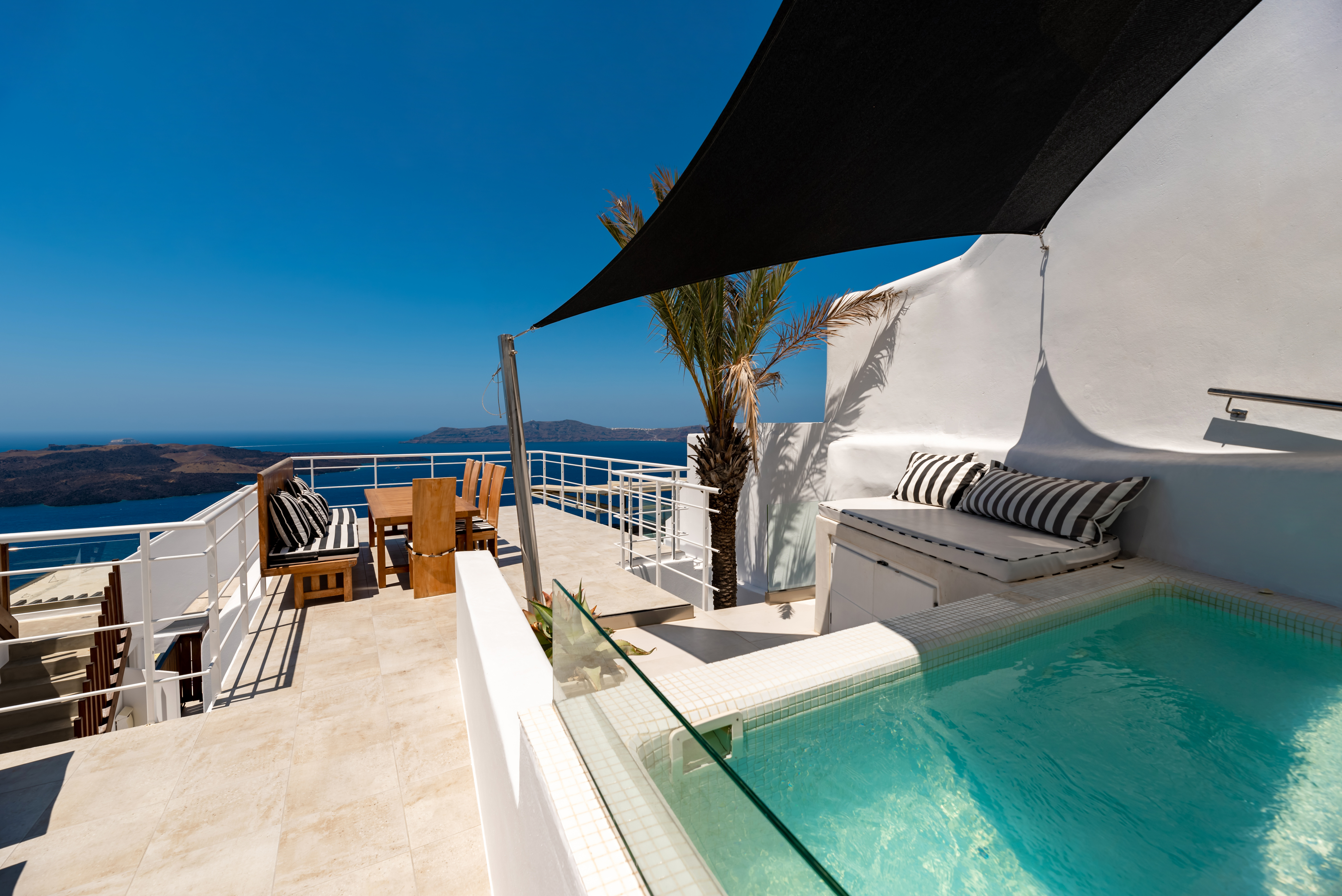 Daydream Luxury Suites